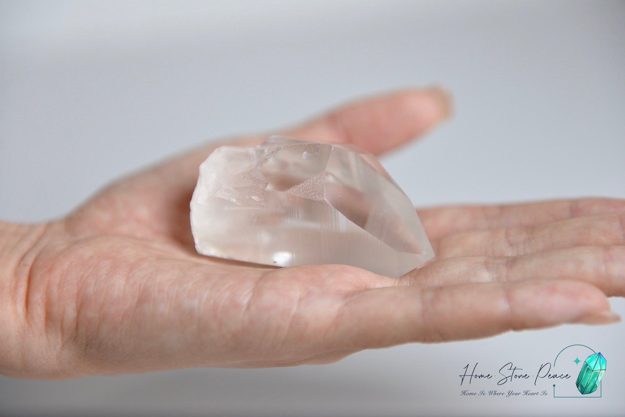 雷姆利亞水晶 Lemurian Seed Quartz