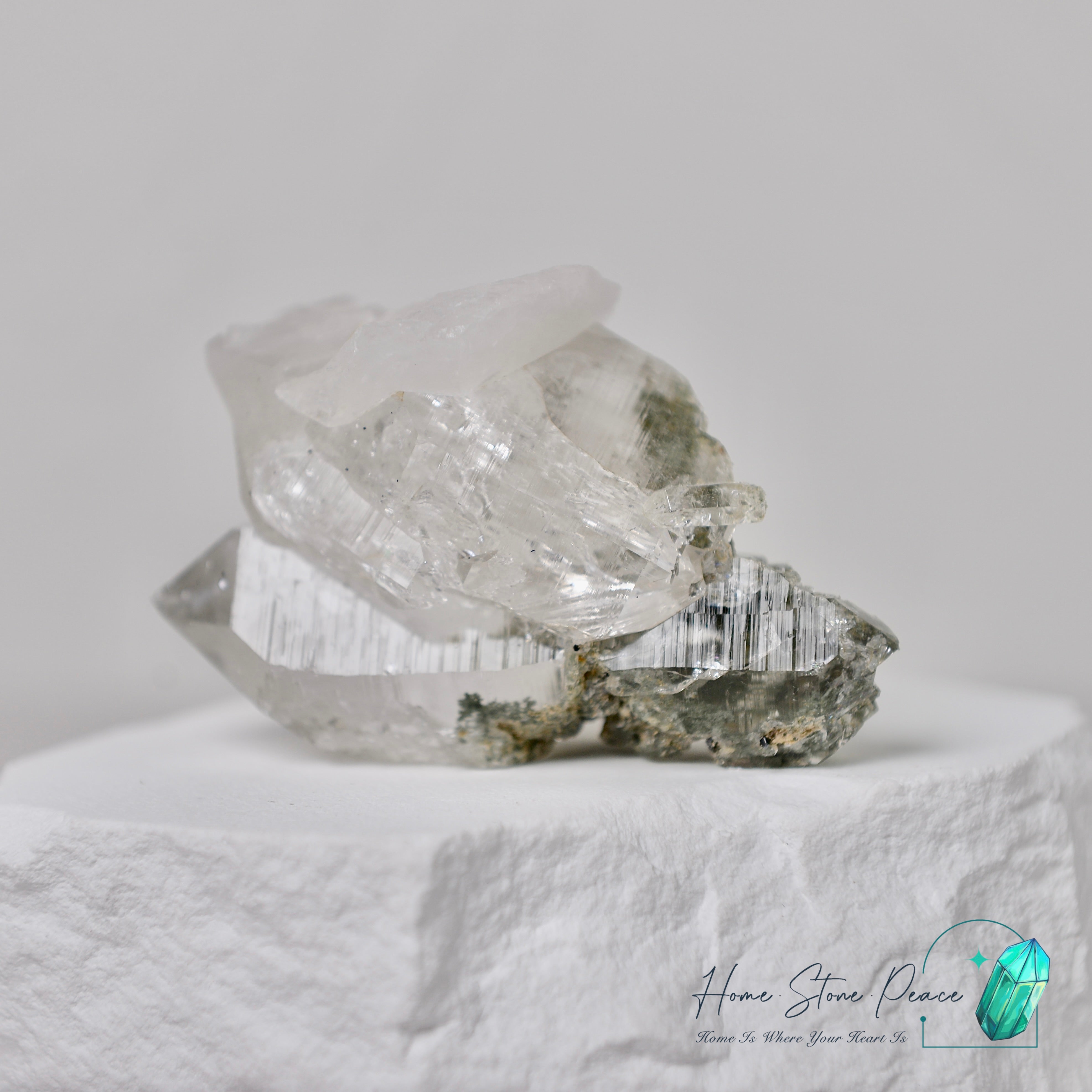 <tc>グリーンファントム入りヒマラヤ水晶(クローライト)</tc>