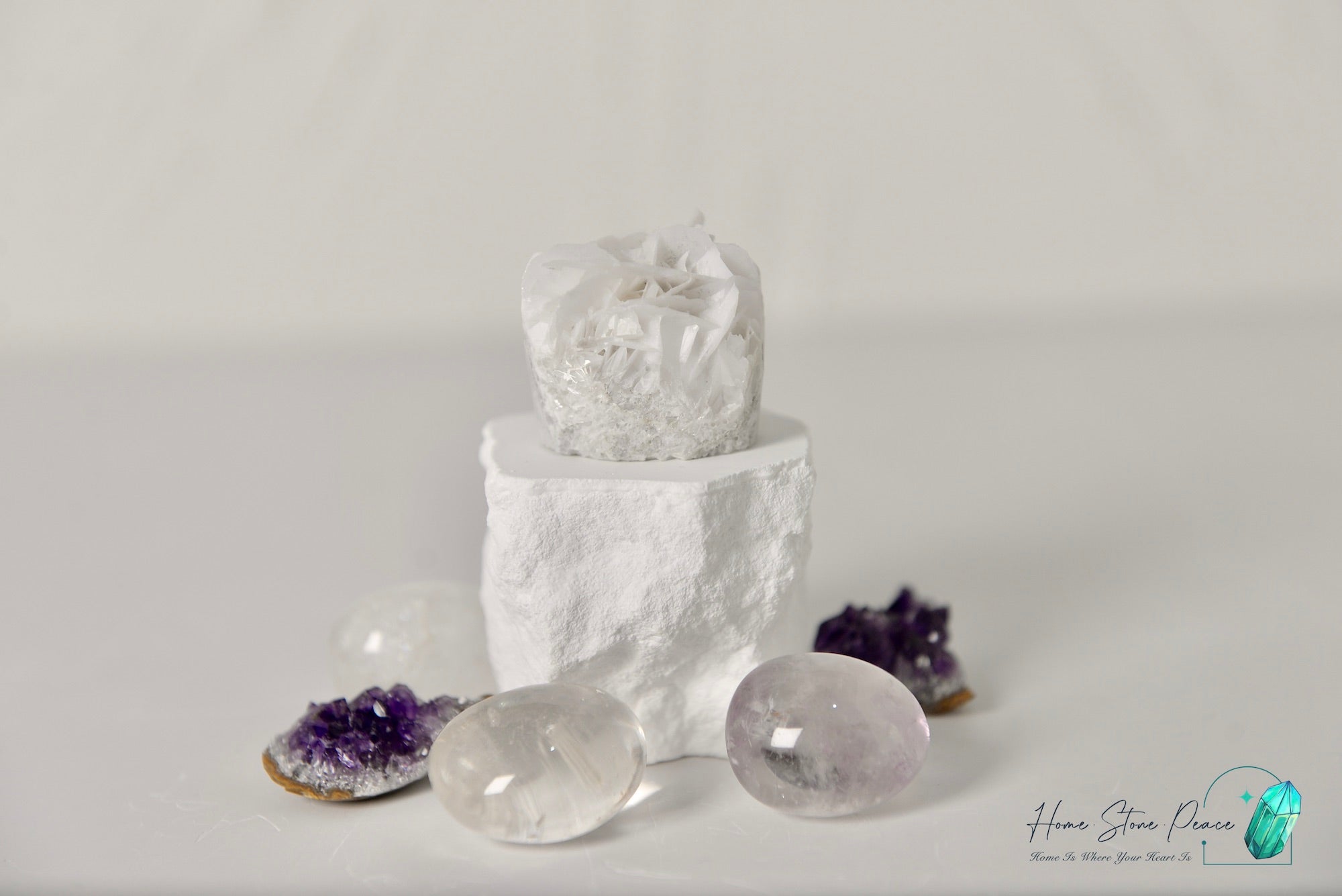 方解石小刺蝟 Calcite Hedgehog