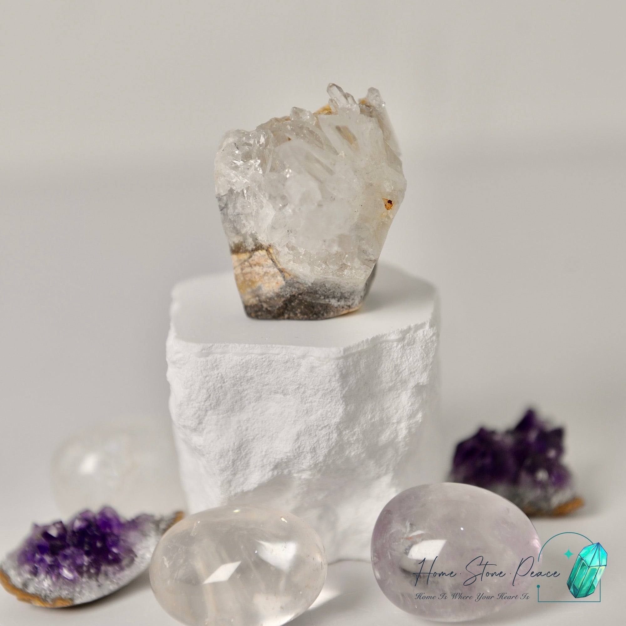 白水晶小刺蝟 Quartz Hedgehog