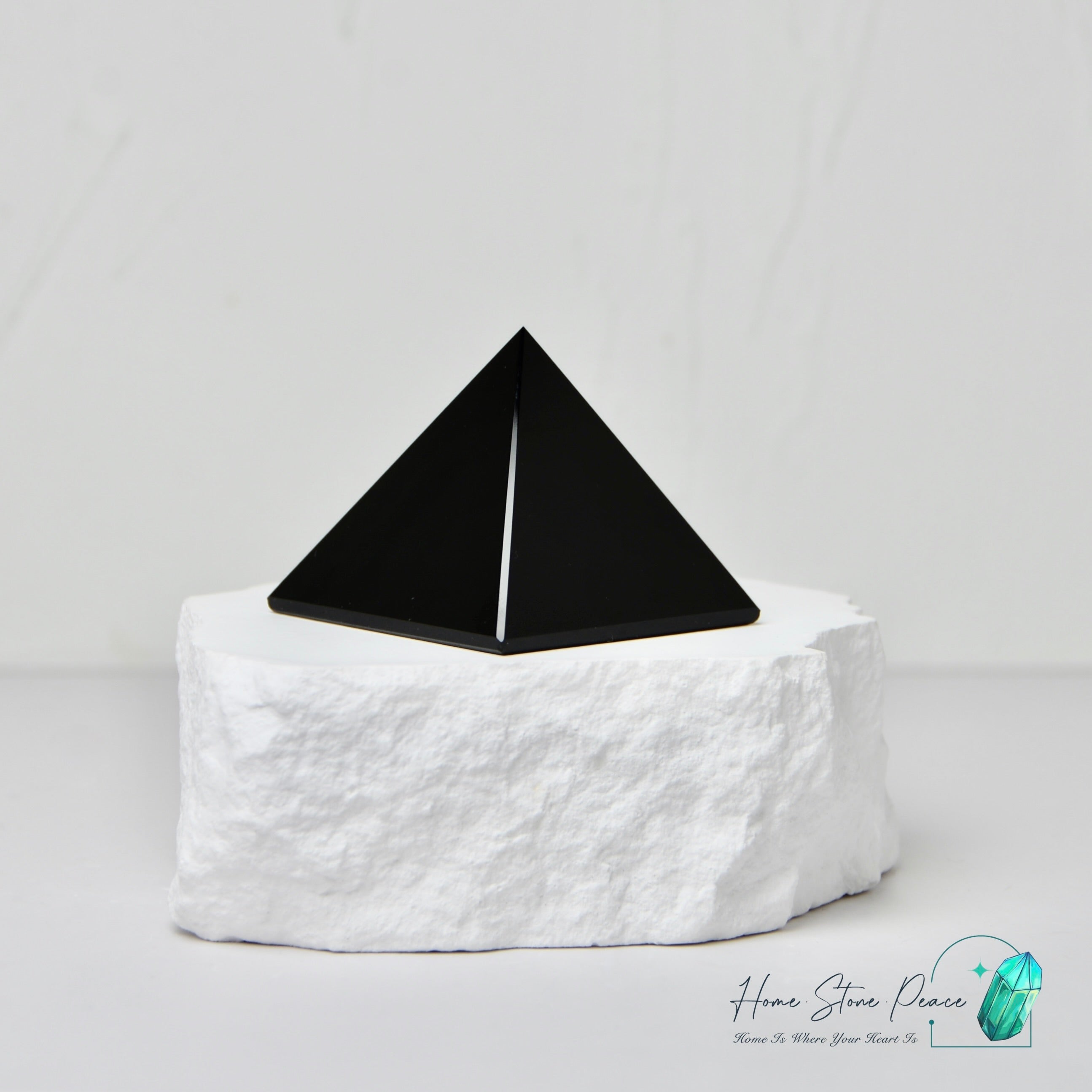 <tc>黒曜石のピラミッド</tc>