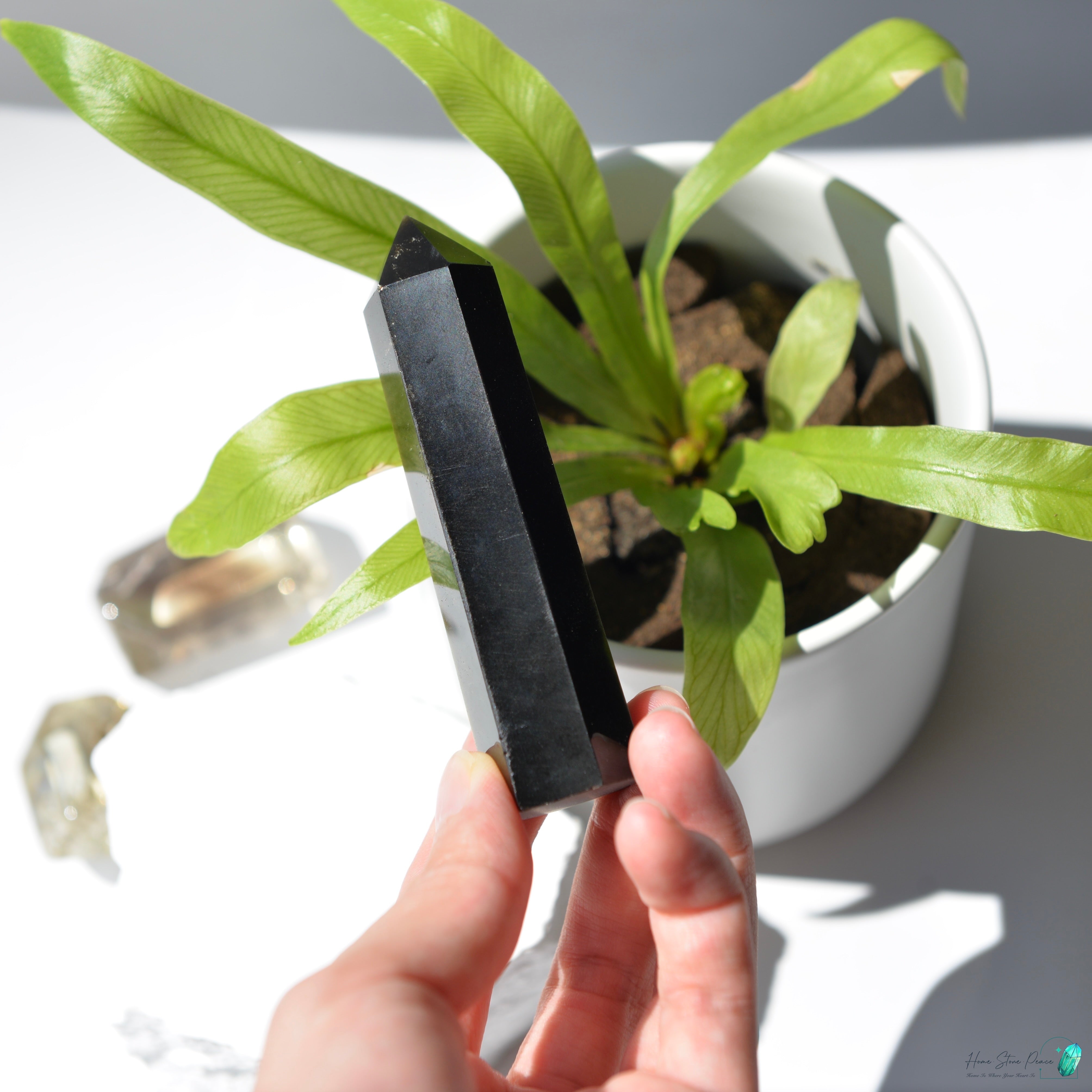 金曜石小柱 Gold Sheen Obsidian Tower