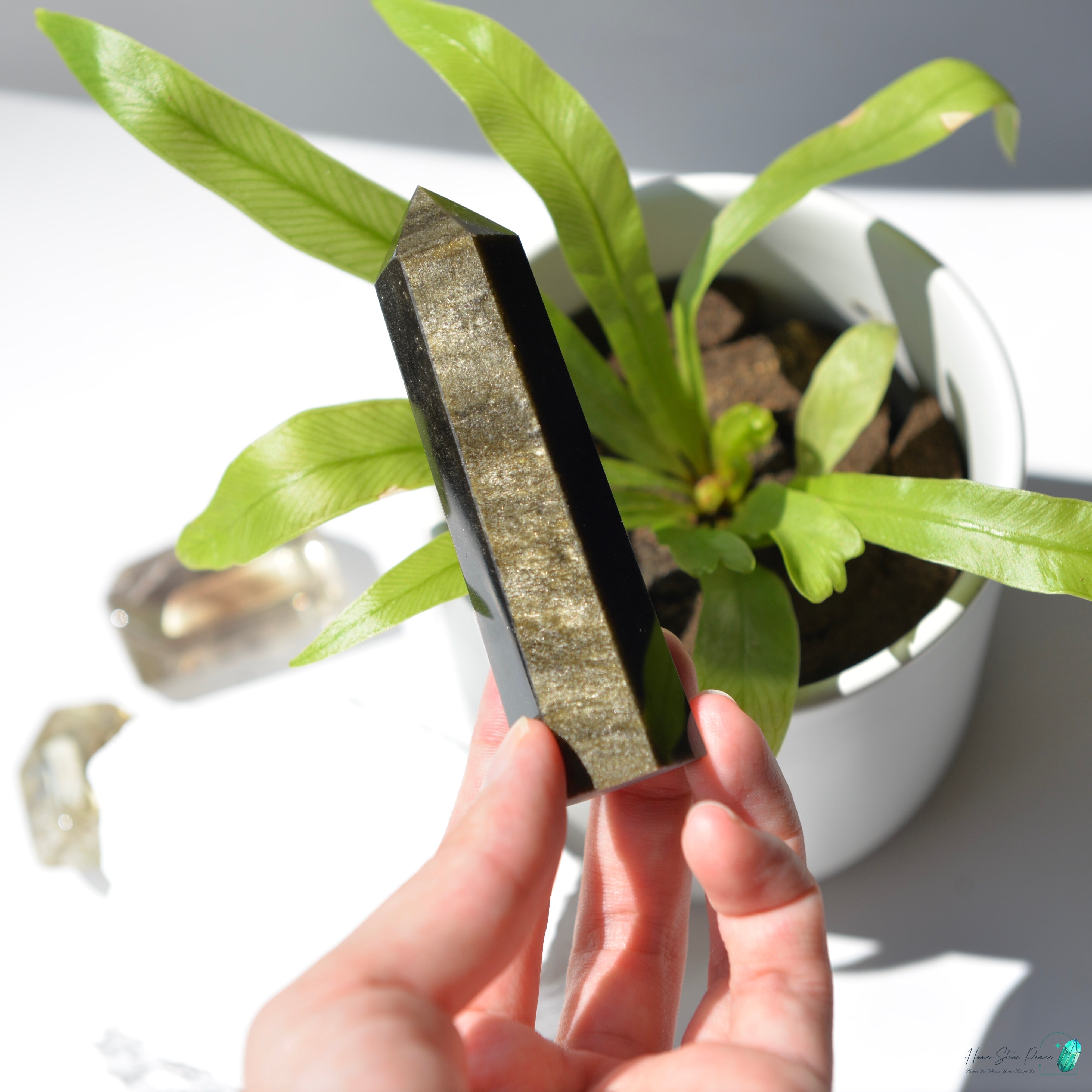 金曜石小柱 Gold Sheen Obsidian Tower