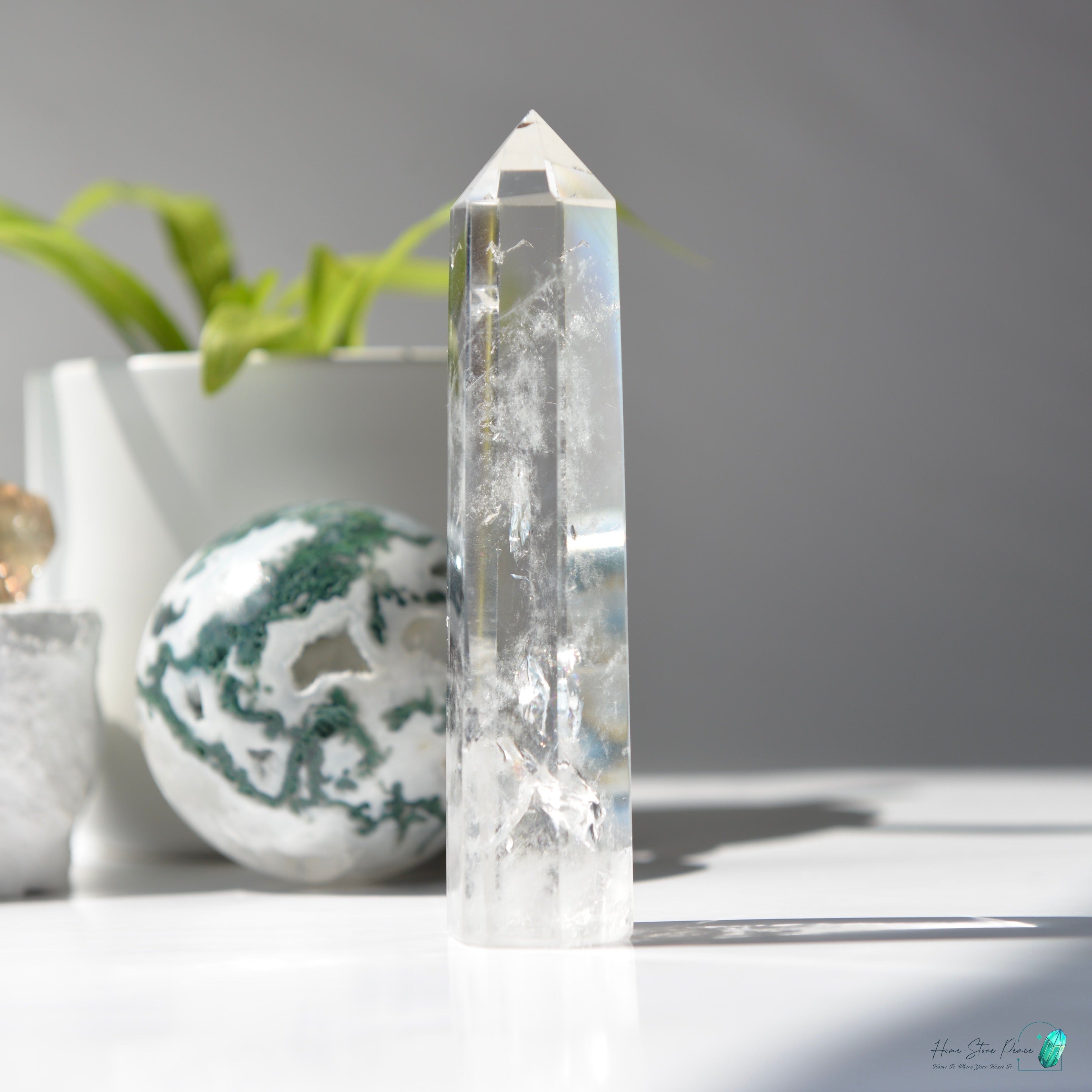 白水晶藍煙柱 Clear Quartz Tower with Blue Smoke
