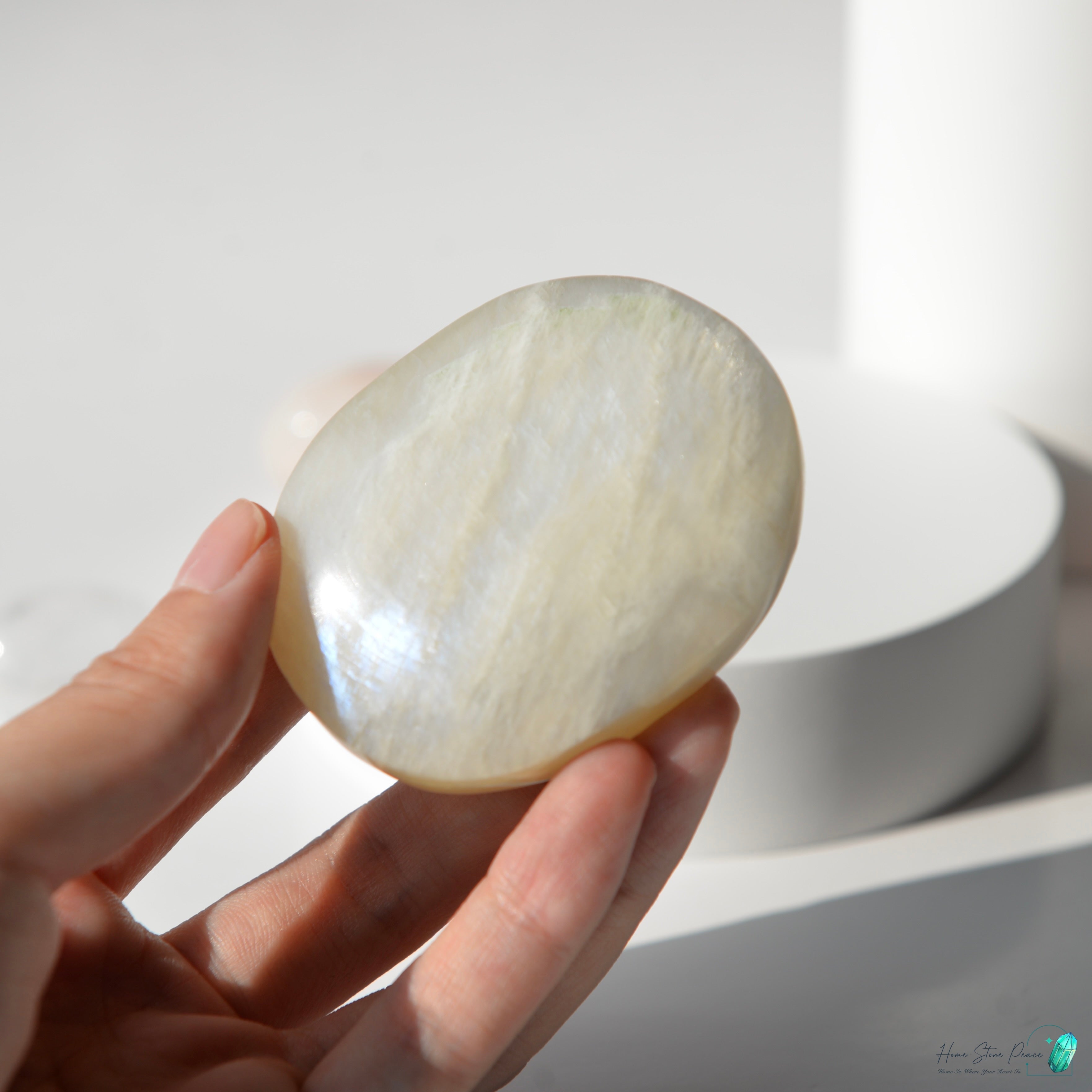 タン桑尼亞月光石手握り石 タンザニア産ムーンストーン パームストーン