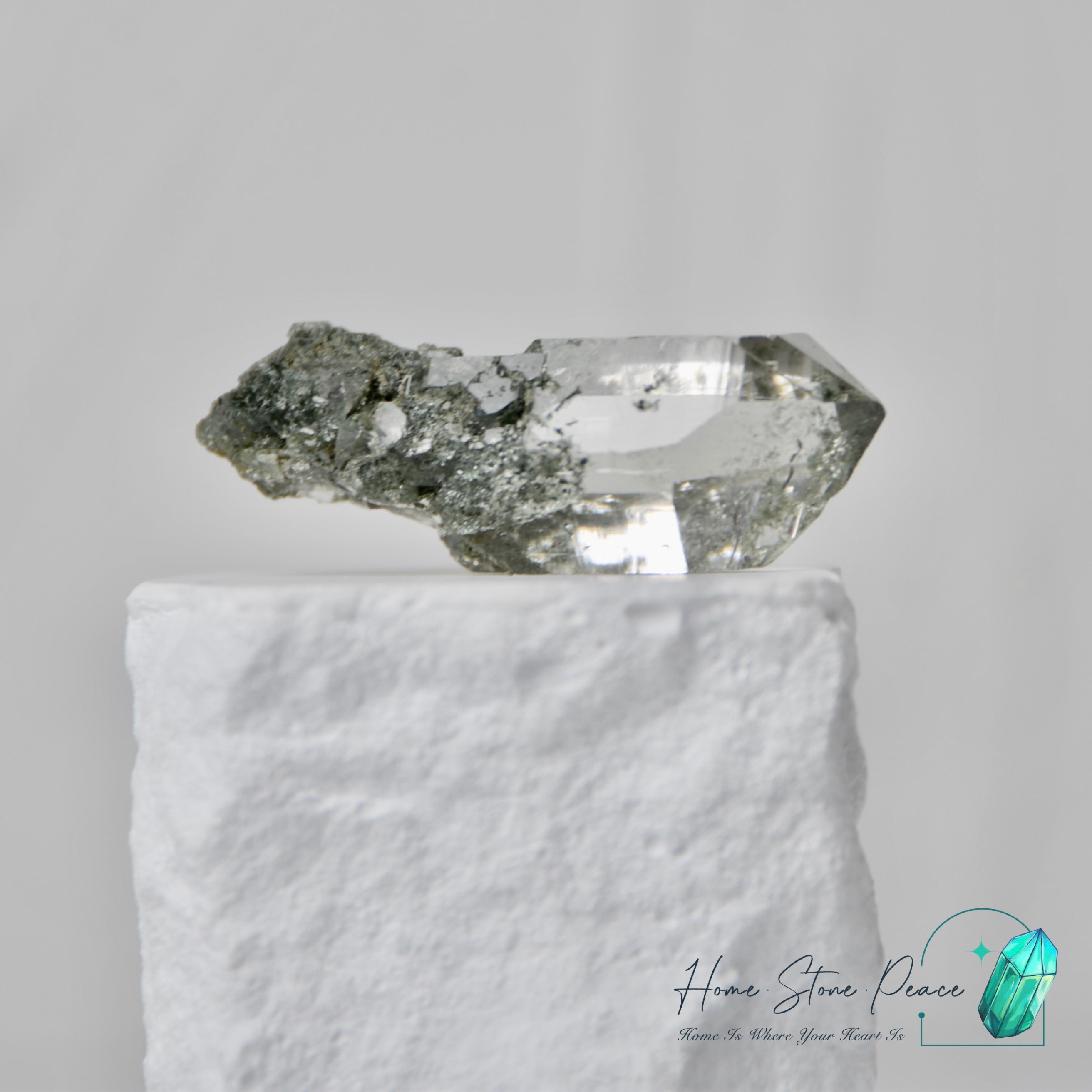 <tc>グリーンファントム入りヒマラヤ水晶(クローライト)</tc>