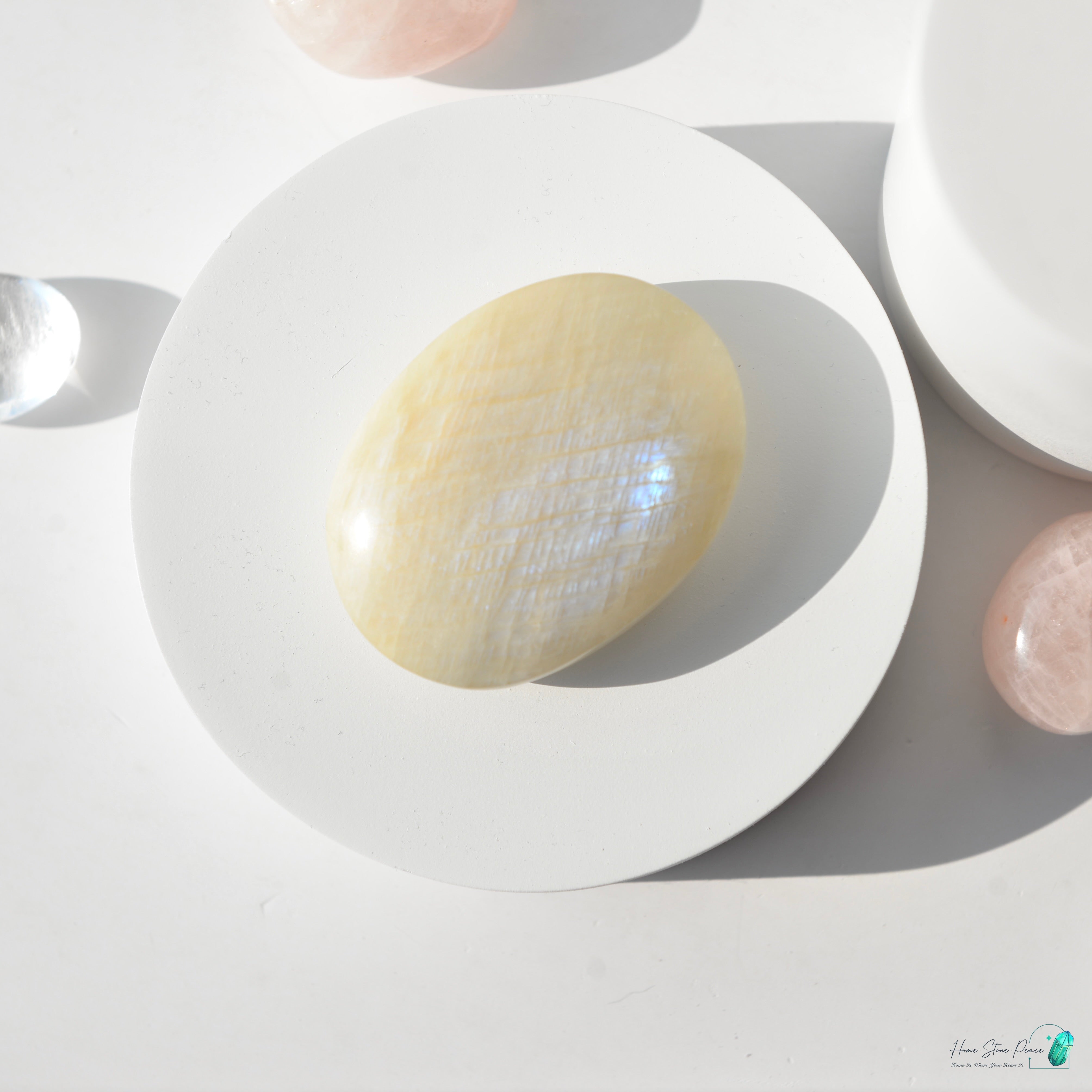 タン桑尼亞月光石手握り石 タンザニア産ムーンストーン パームストーン