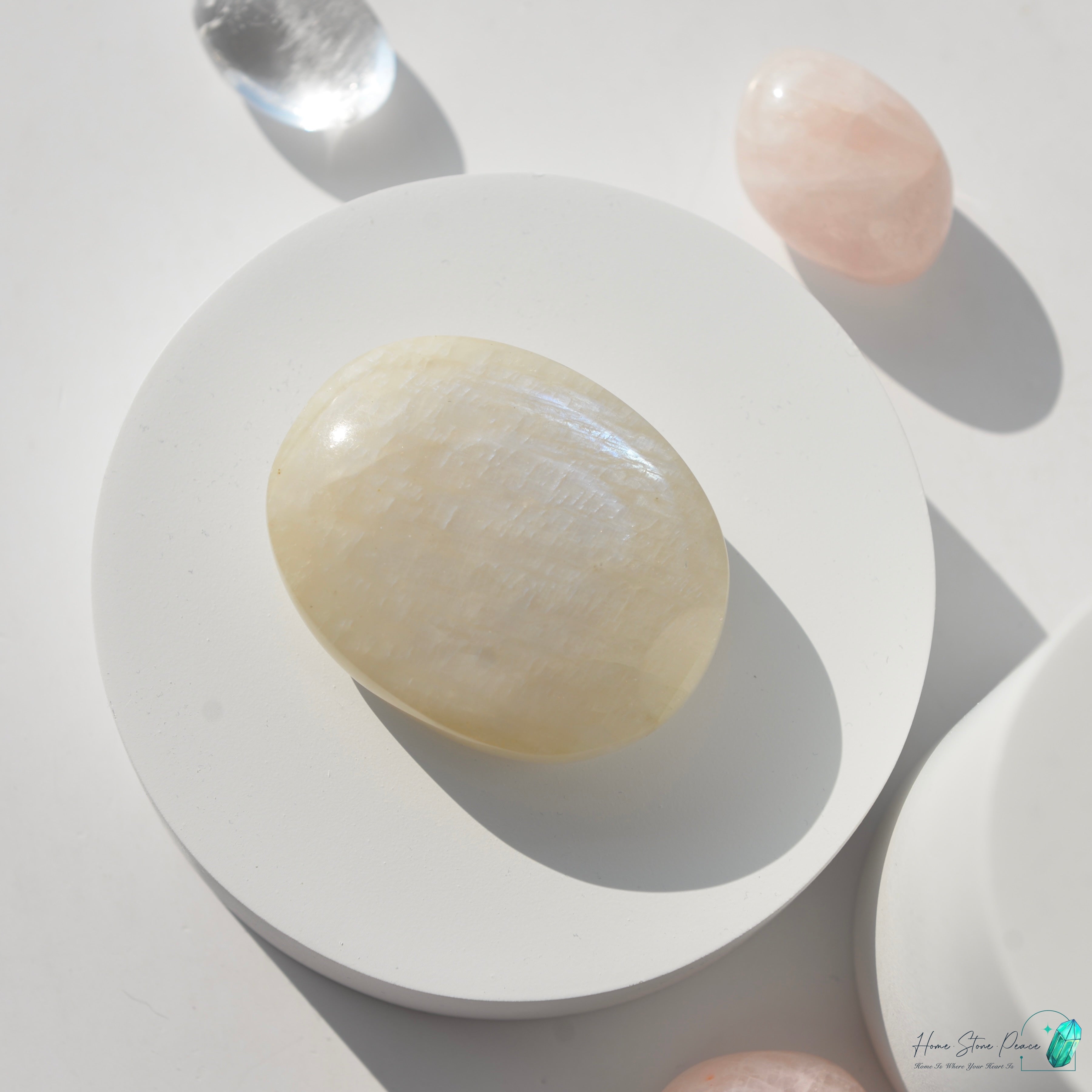 タン桑尼亞月光石手握り石 タンザニア産ムーンストーン パームストーン