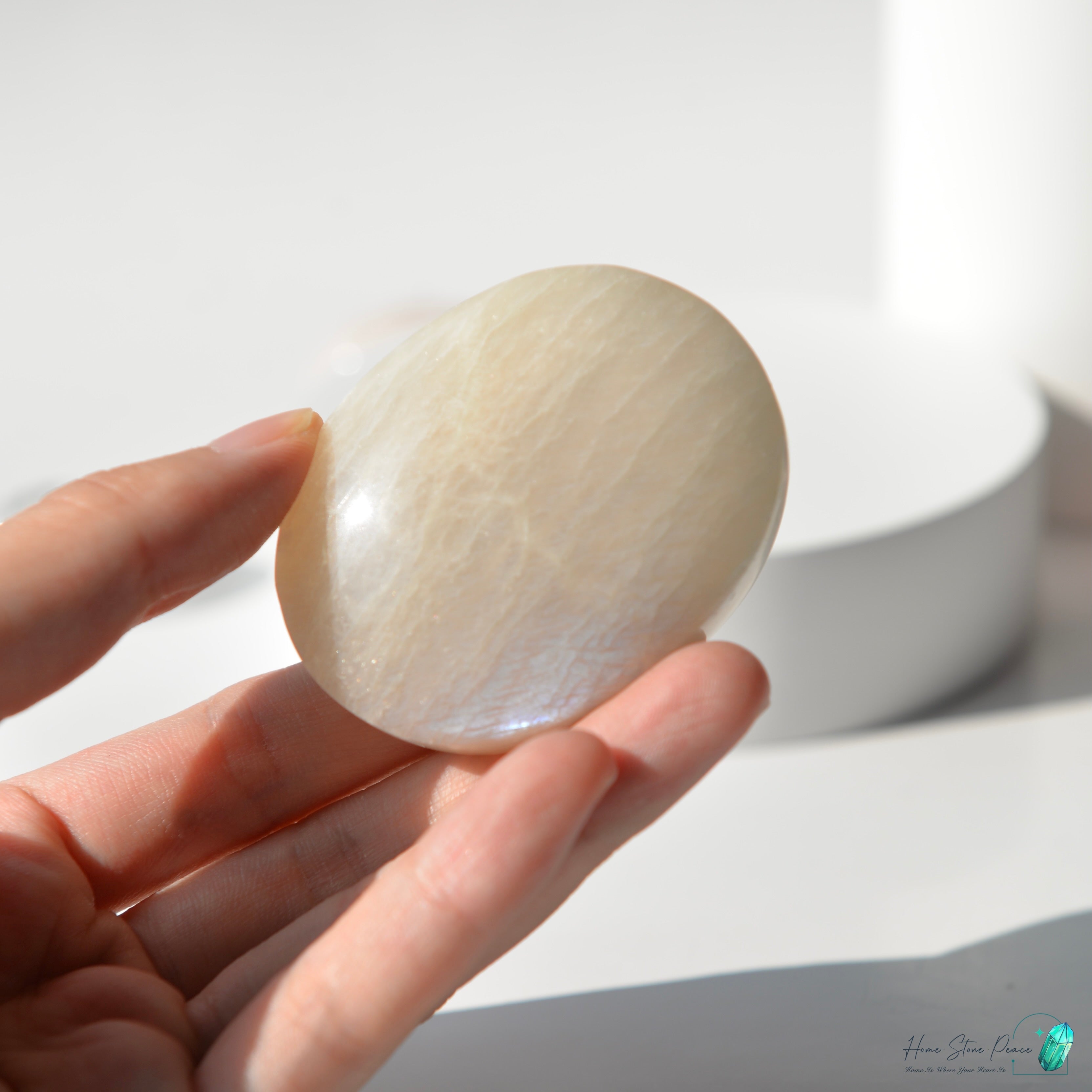 タン桑尼亞月光石手握り石 タンザニア産ムーンストーン パームストーン