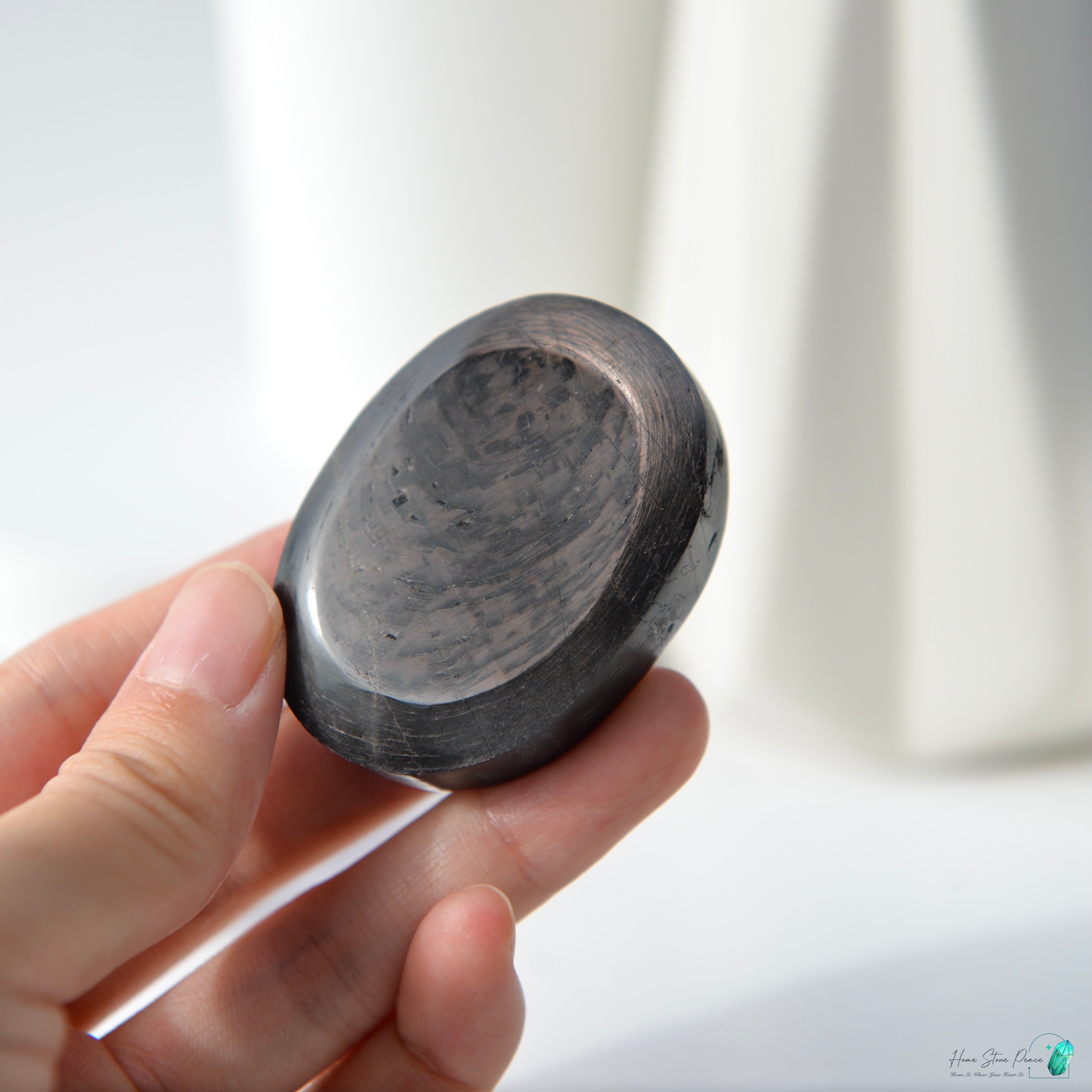 蘇輝石(金運石)手握り石 Hypersthene Palm Stone