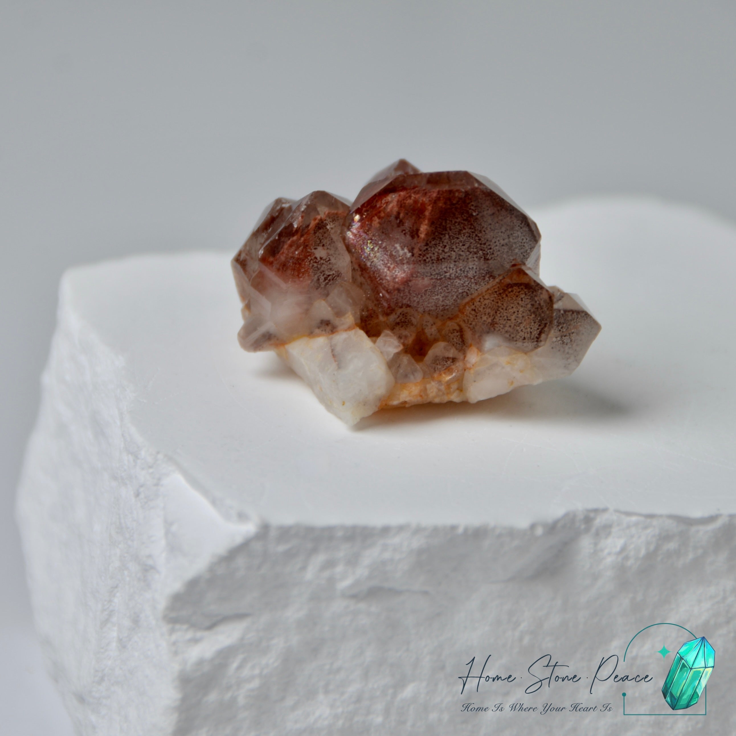 馬達加斯加紅幽靈水晶簇 Madagascar Red Phantom Cluster