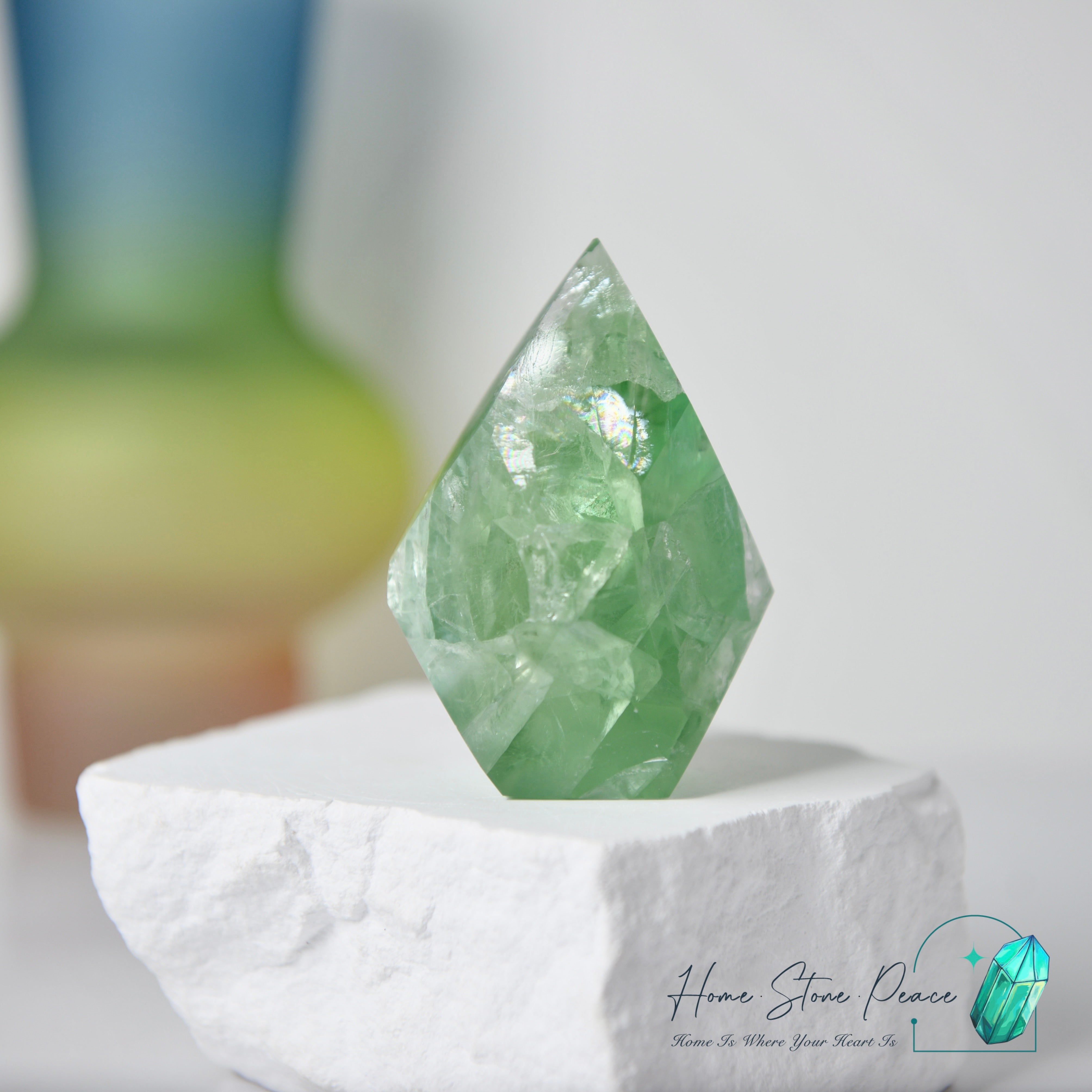 立體綠螢石擺設 Faceted Green Fluorite