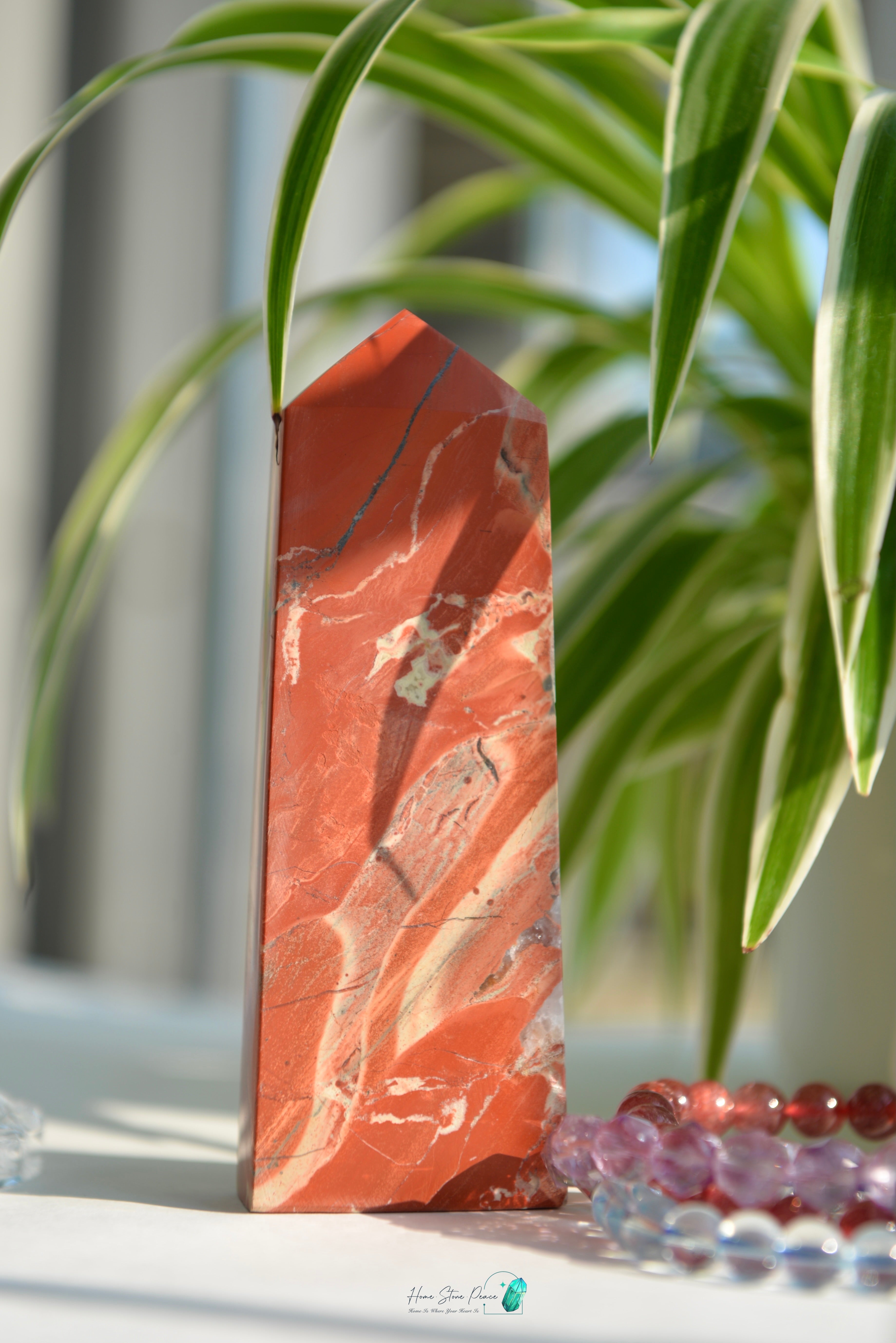 紅碧玉柱 Red Jasper Tower