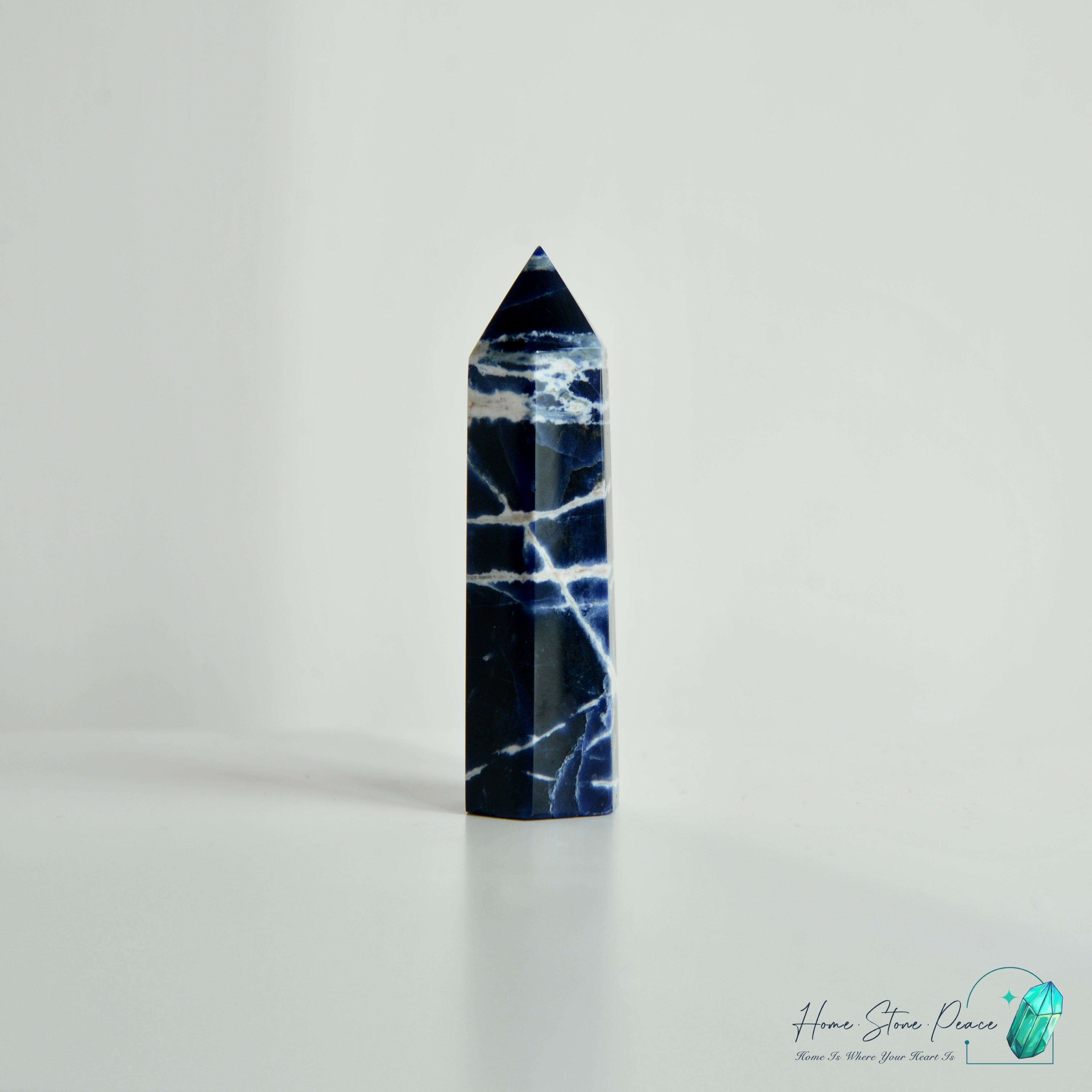 藍紋石柱 Sodalite Point