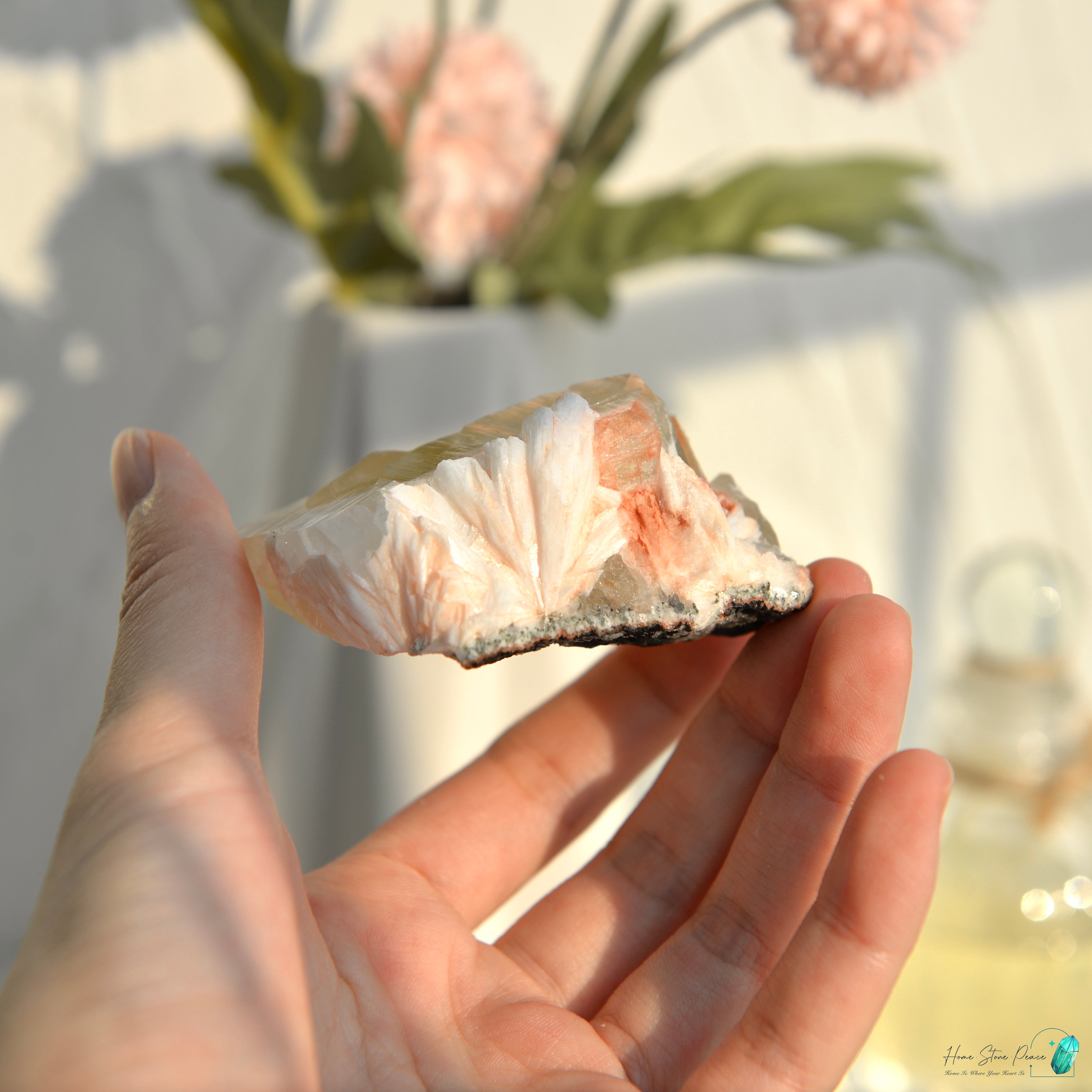 精品印度綠魚眼石原石 Premium Indian Green Apophyllite Cluster