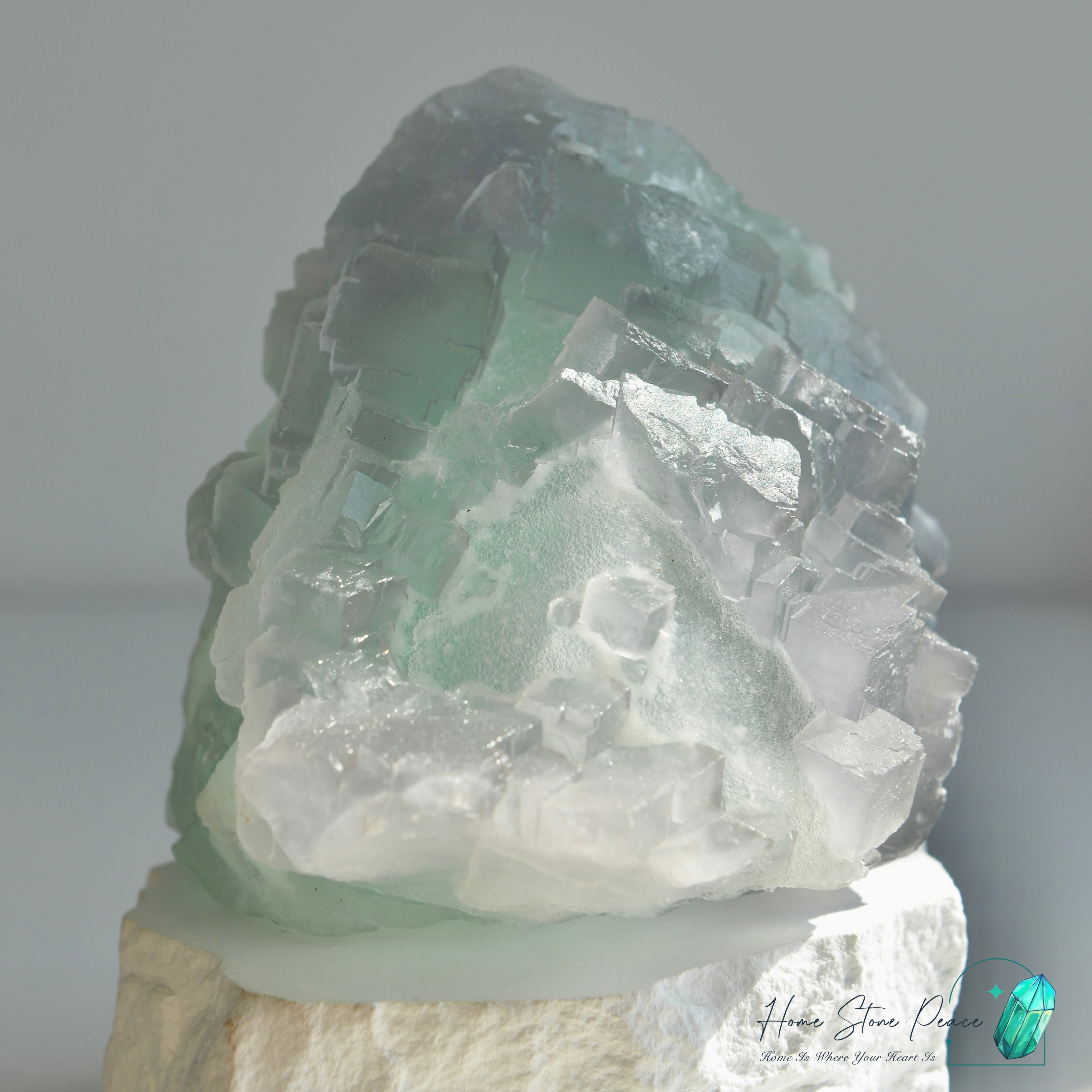 綠紫螢石小山丘連底座 Green and Purple Fluorite Mountain with Stand