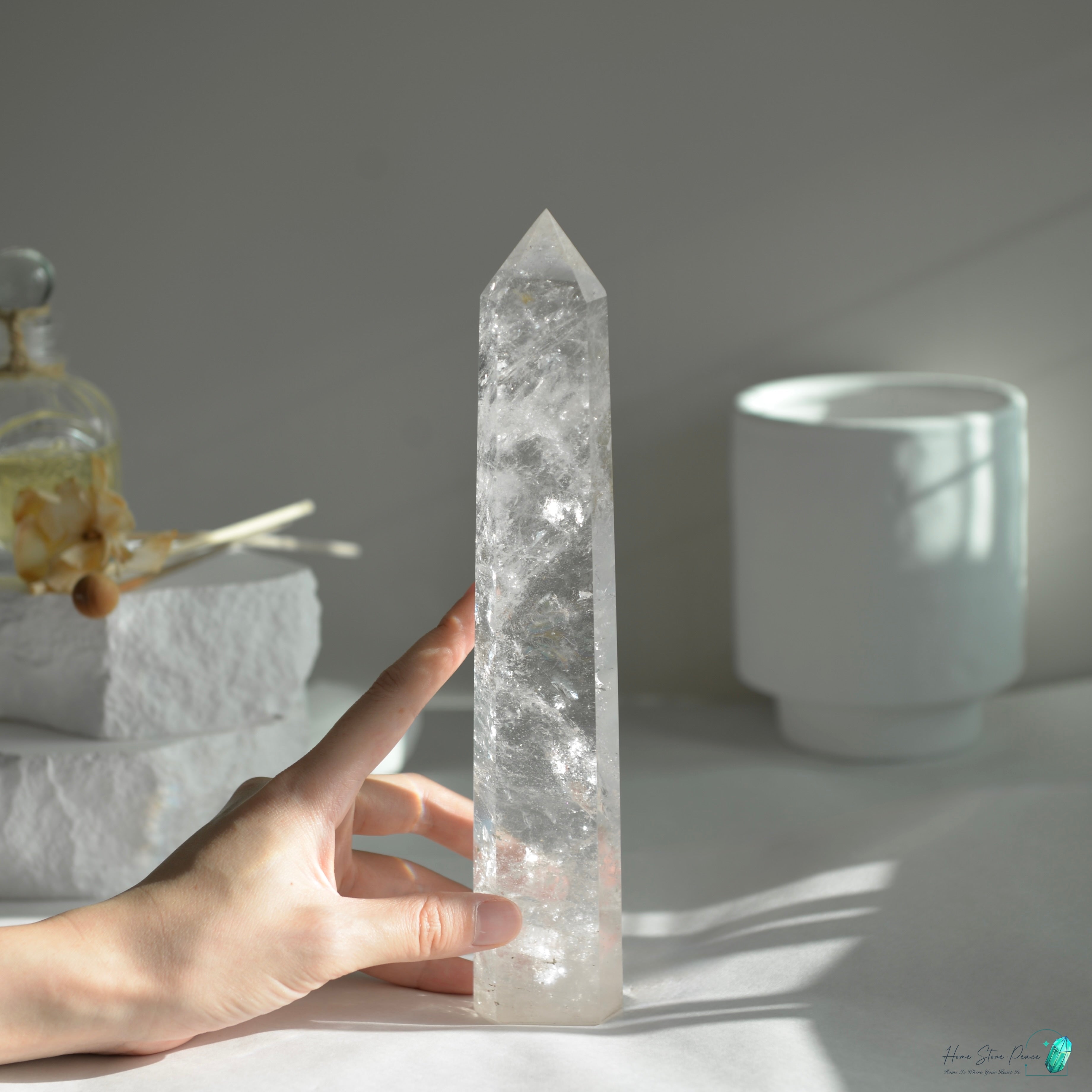 白水晶柱(大) Large Clear Quartz Tower