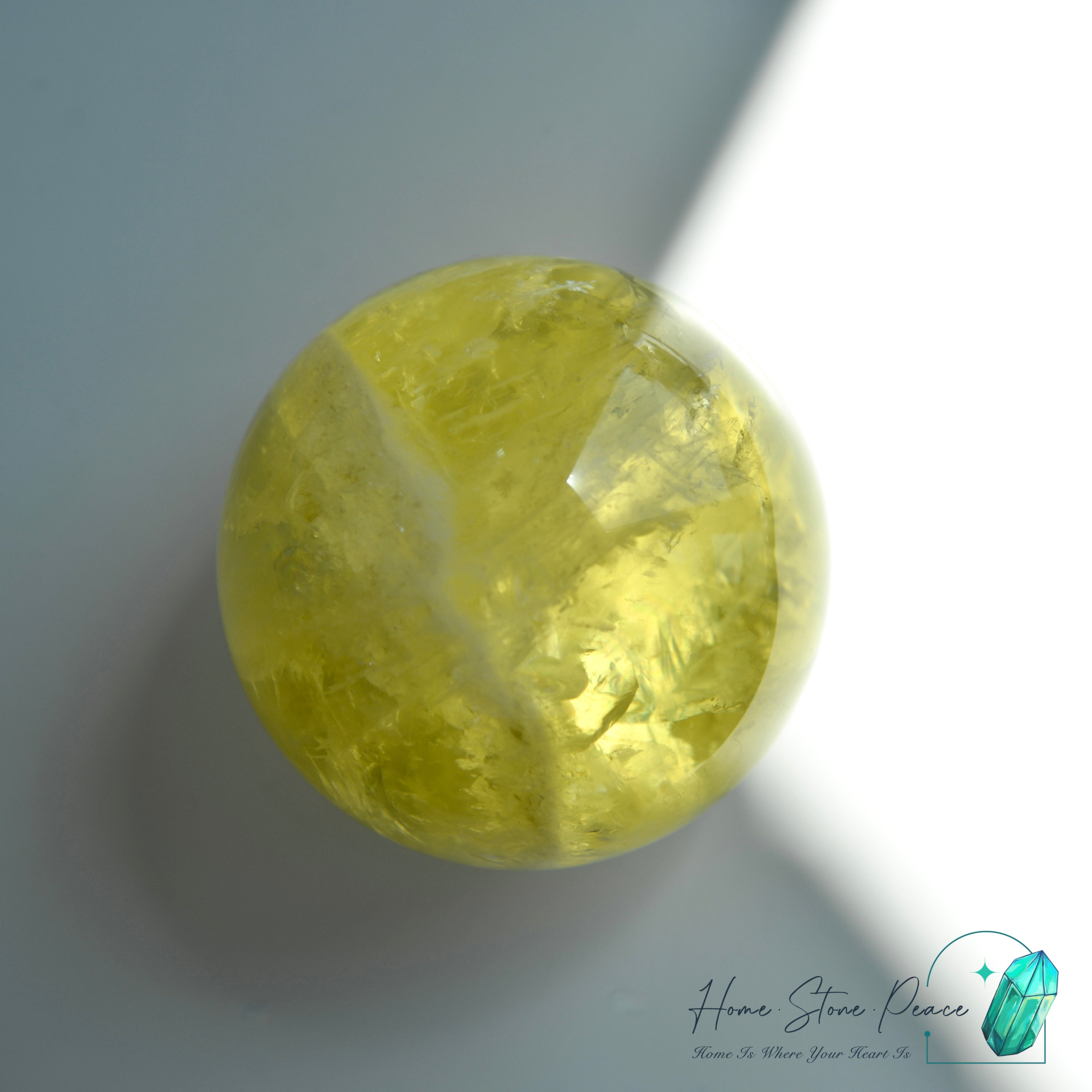 風水檸檬黃水晶球 Lemon Citrine Sphere with Rainbows