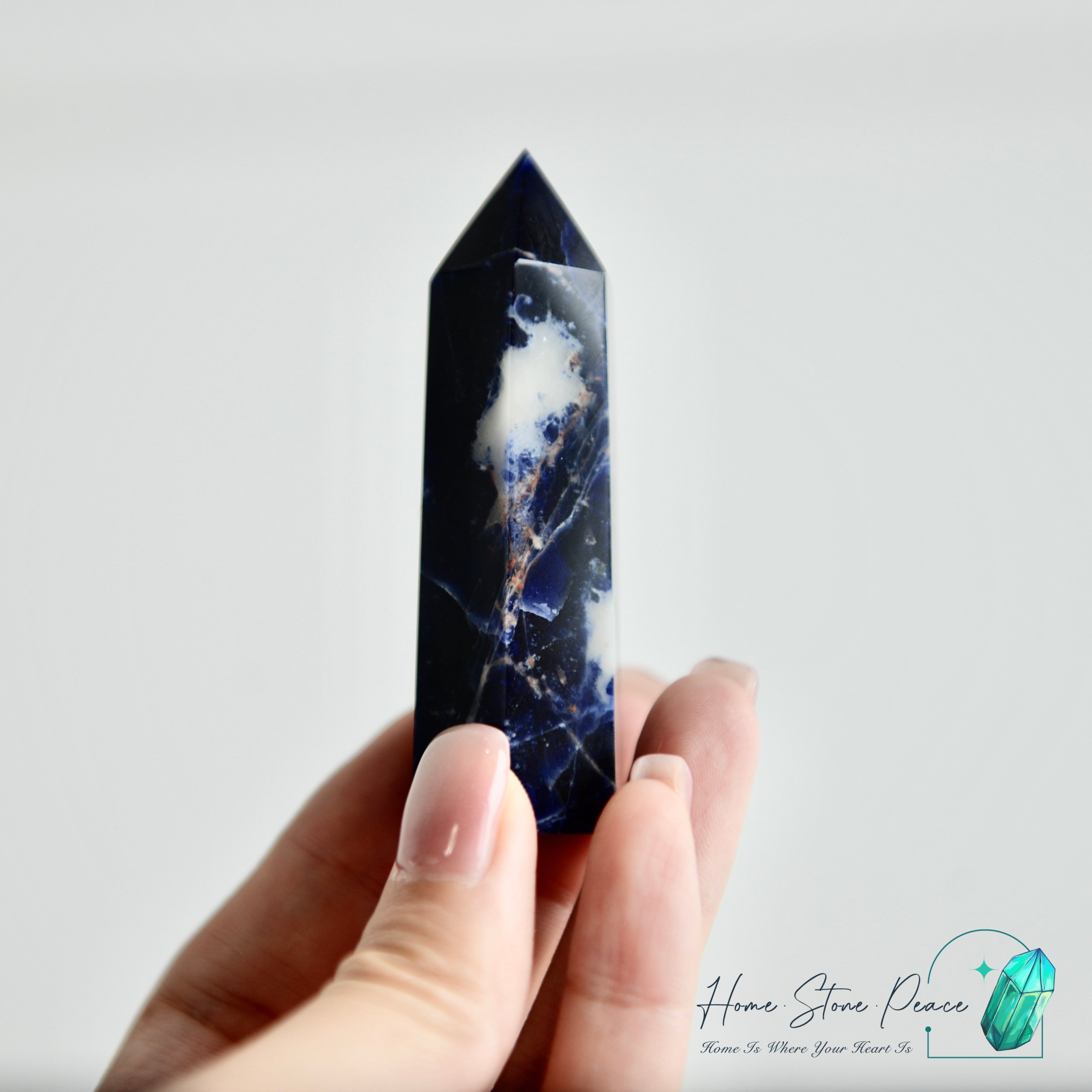 藍紋石柱 Sodalite Point