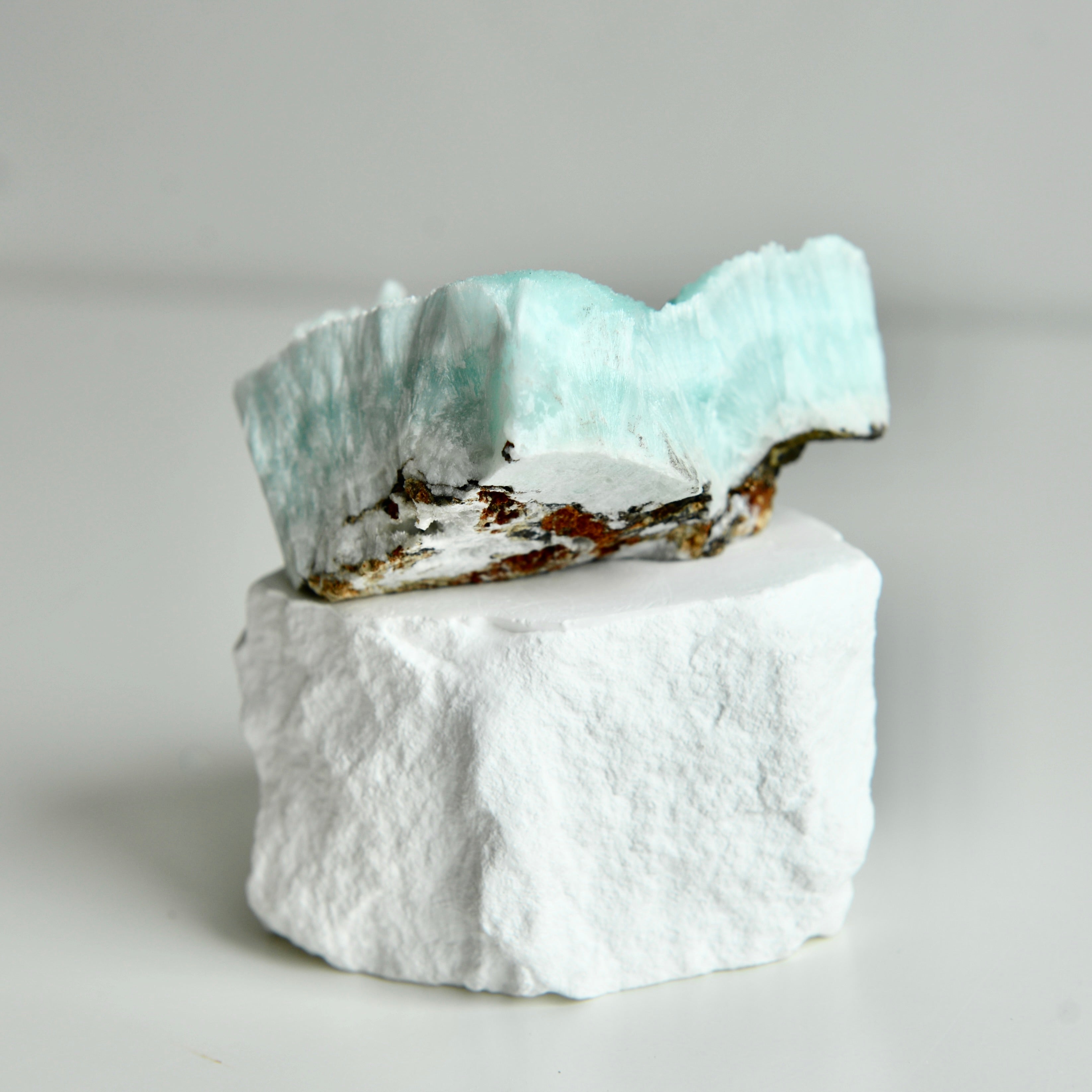 藍霰石 Blue Aragonite Cluster