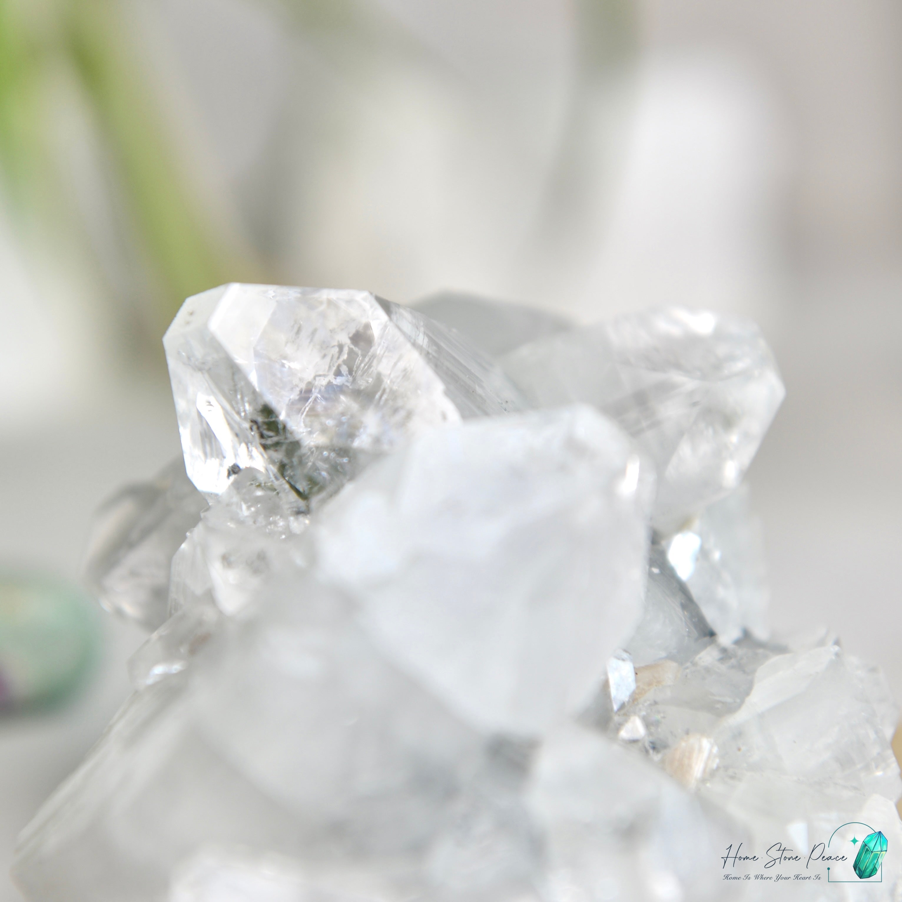 精品印度綠魚眼石原石 プレミアムインディアングリーンアポフィライトクラスター