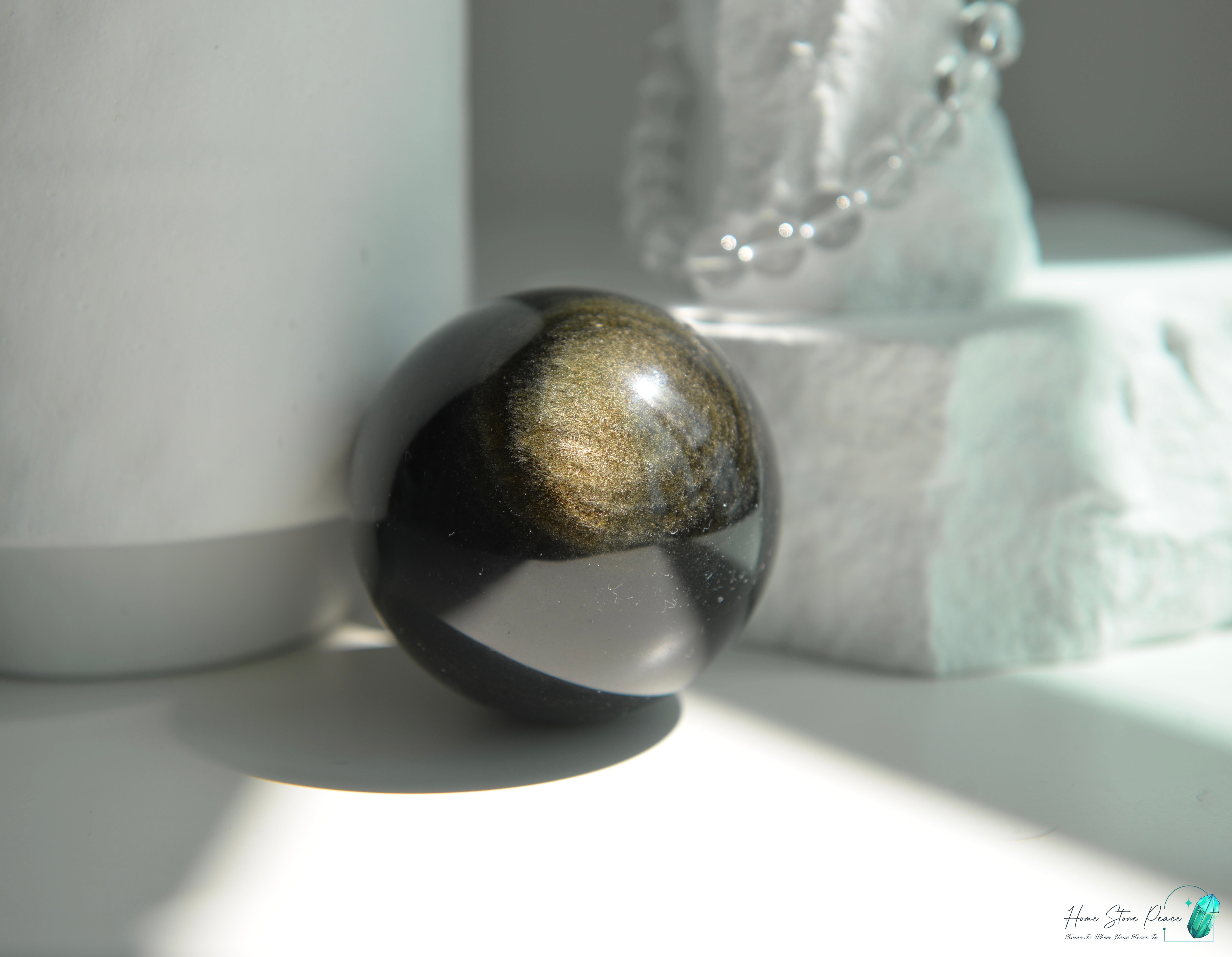 金曜石球 Gold Sheen Obsidian Sphere