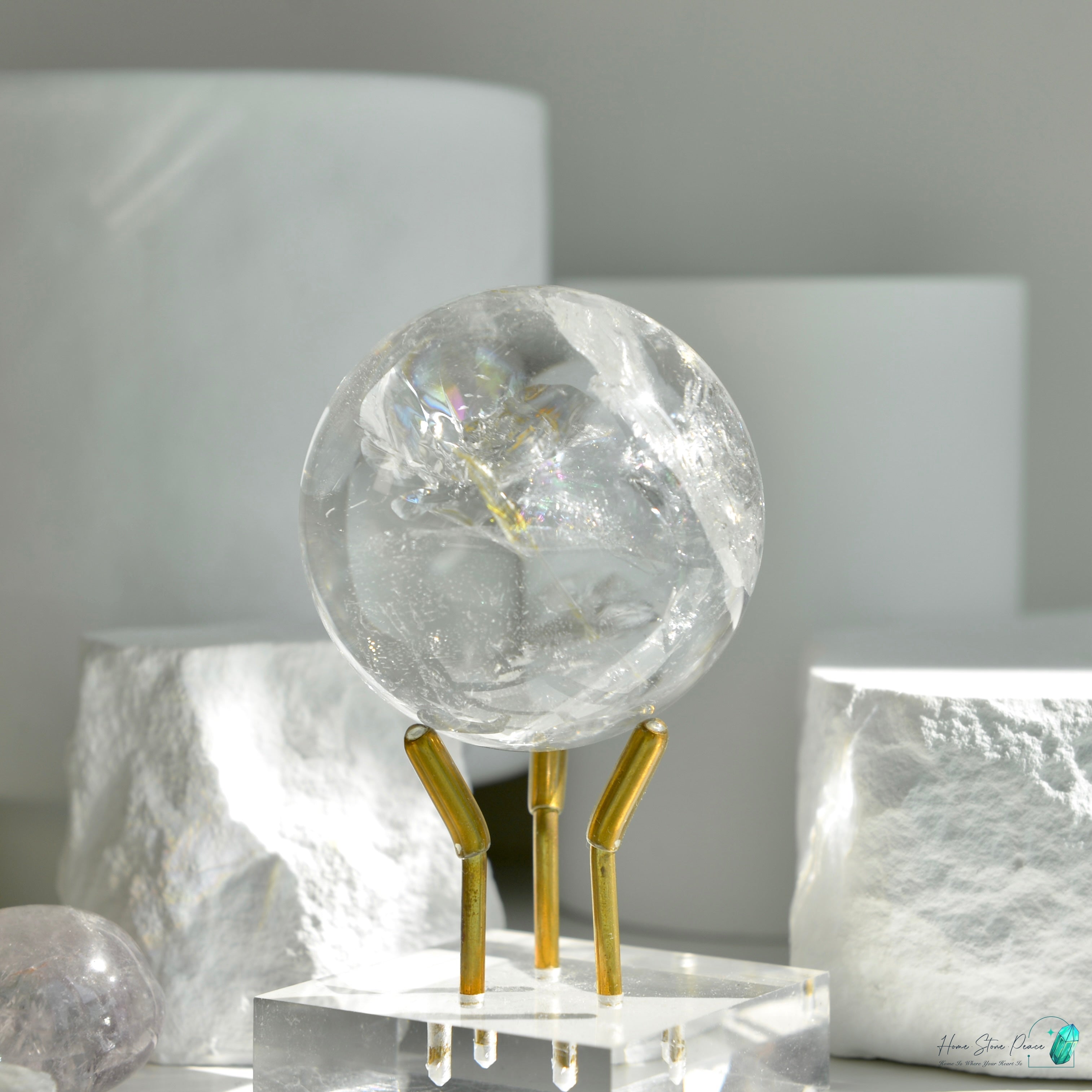 彩虹白水晶黃膠花共生水晶球 Clear Quartz Sphere with Rainbows & Golden Healer