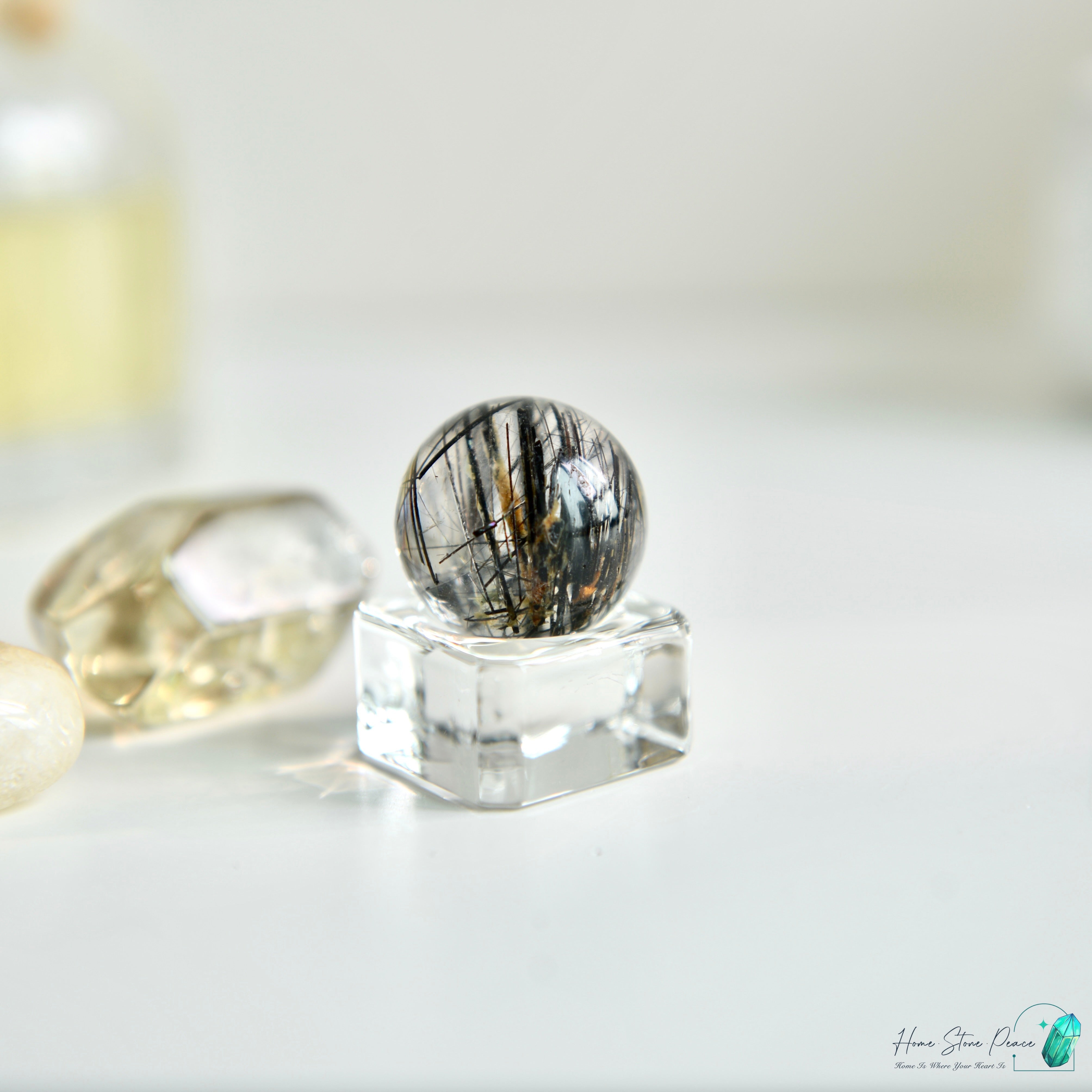 黑碧璽黑髮晶共生白水晶球 Black Tourmaline Black Rutiles in Quartz