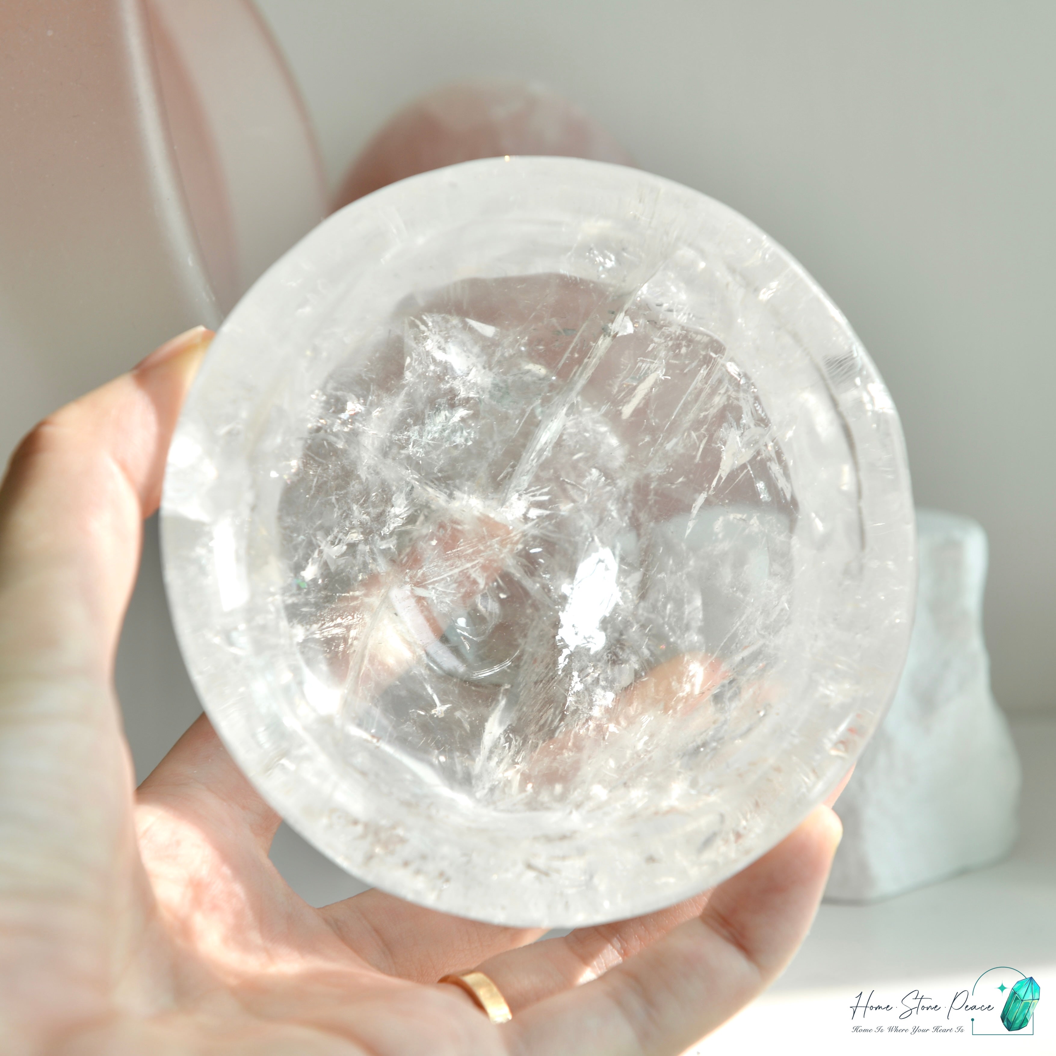 白水晶碗 Clear Quartz Bowl