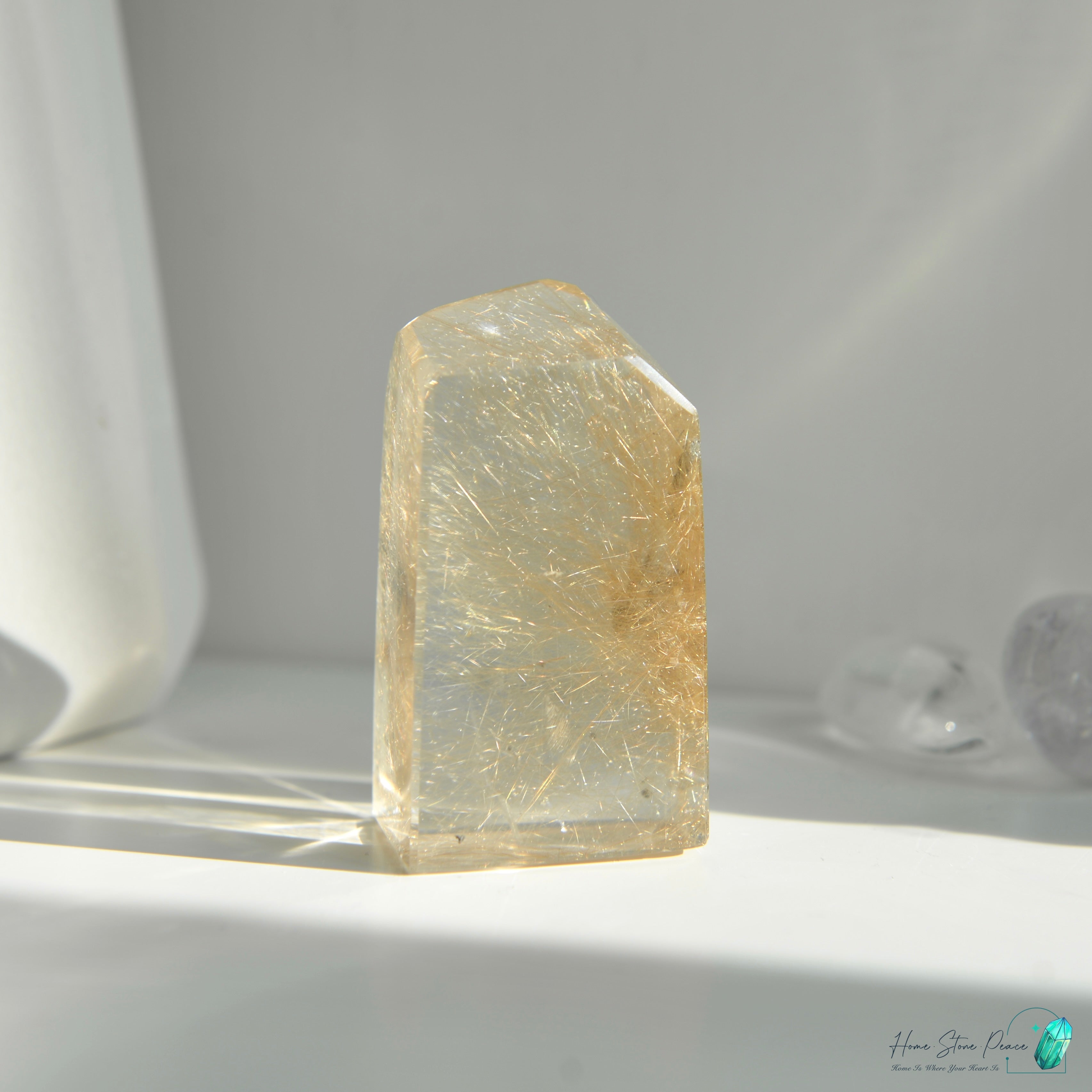 巴西金髮晶三角柱 ブラジル産ゴールドルチル三角塔