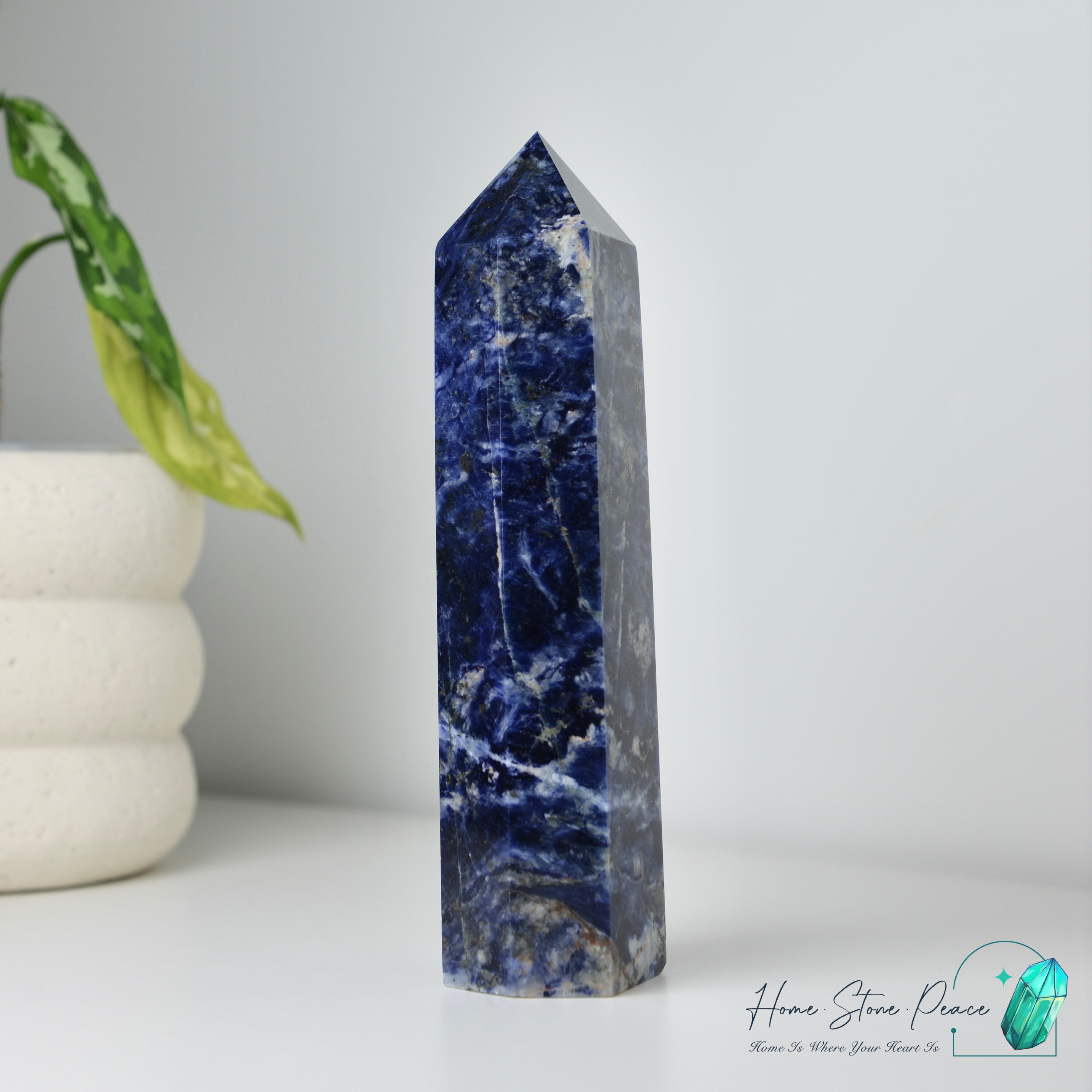 藍紋石柱(大)Large Sodalite Tower