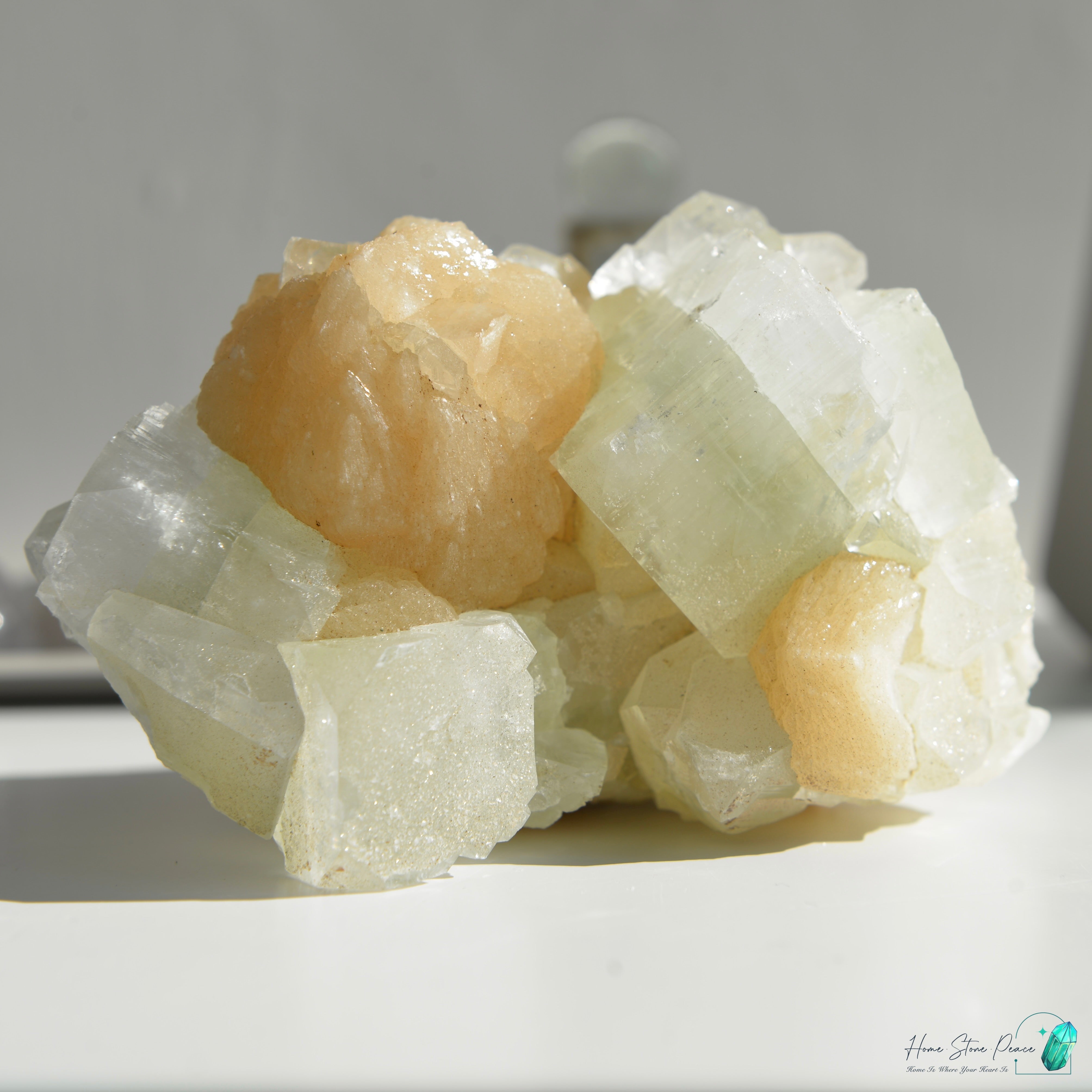 精品印度大顆綠魚眼石橙輝沸石共生原石 Green Apophyllite with Peach Stilbite Cluster