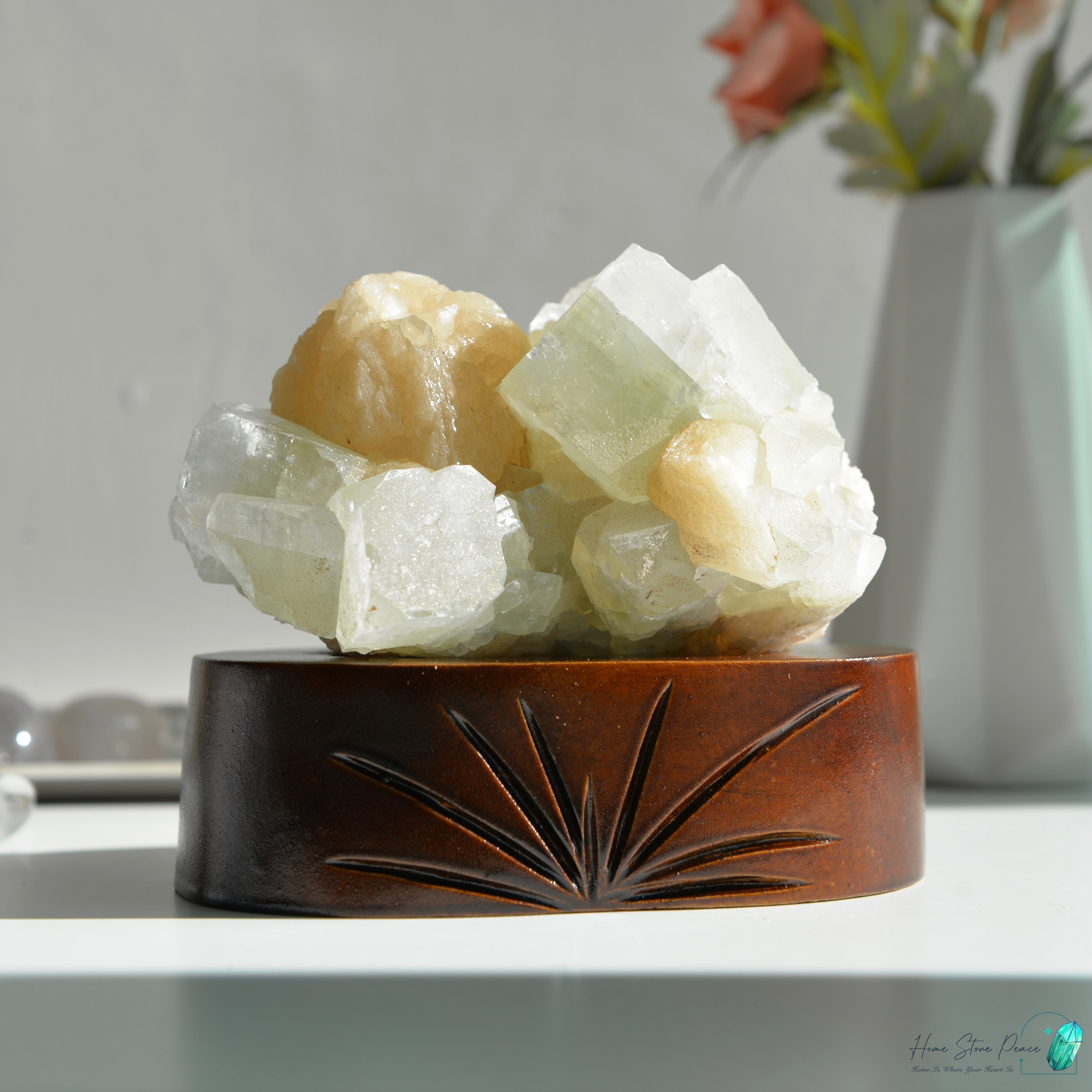 精品印度大顆綠魚眼石橙輝沸石共生原石 Green Apophyllite with Peach Stilbite Cluster