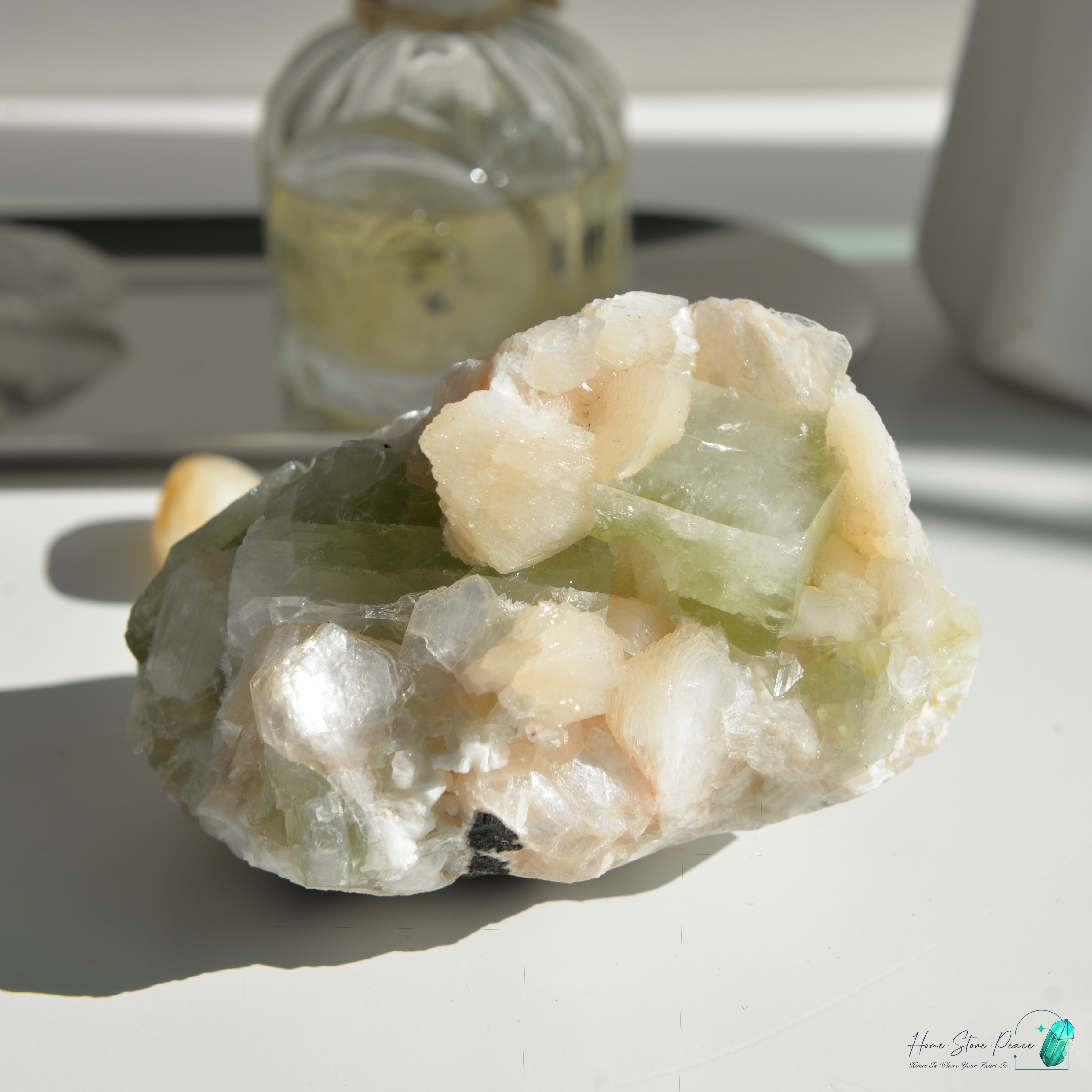 精品印度大顆綠魚眼石橙輝石沸石共生原石グリーンアポフィライト with ピーチスティルバイトクラスター