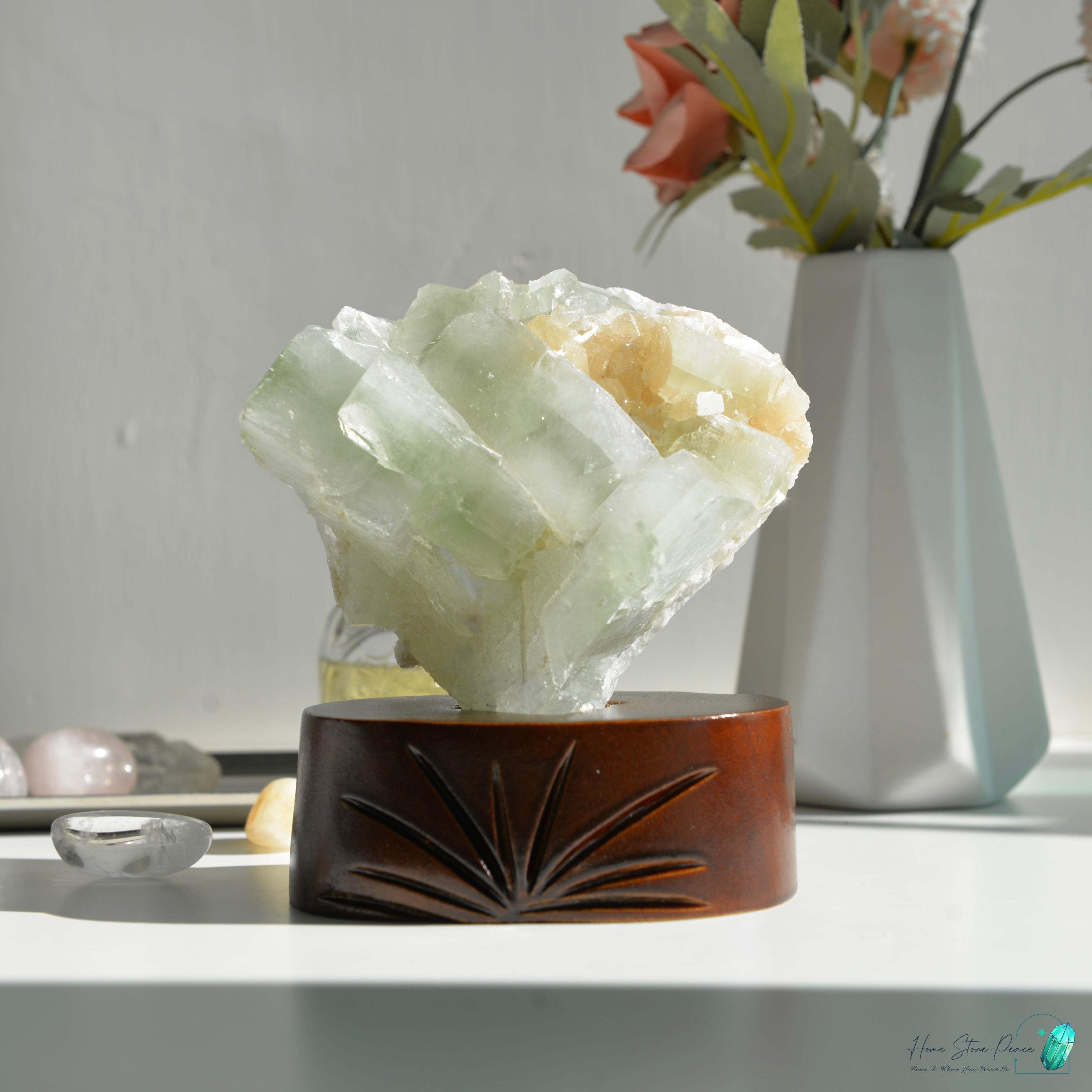 精品印度大顆綠魚眼石橙輝沸石共生原石 Green Apophyllite with Peach Stilbite Cluster