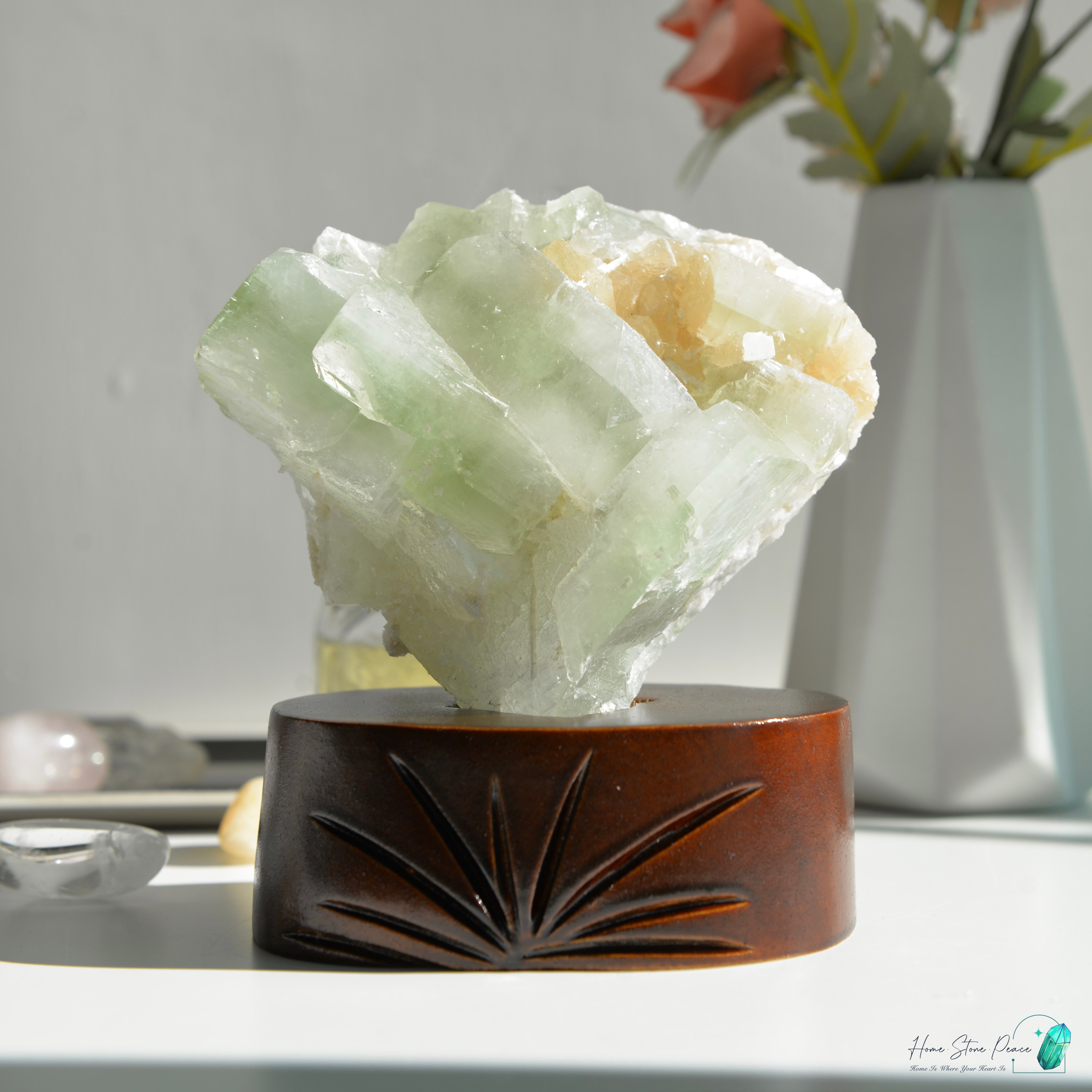 精品印度大顆綠魚眼石橙輝沸石共生原石 Green Apophyllite with Peach Stilbite Cluster