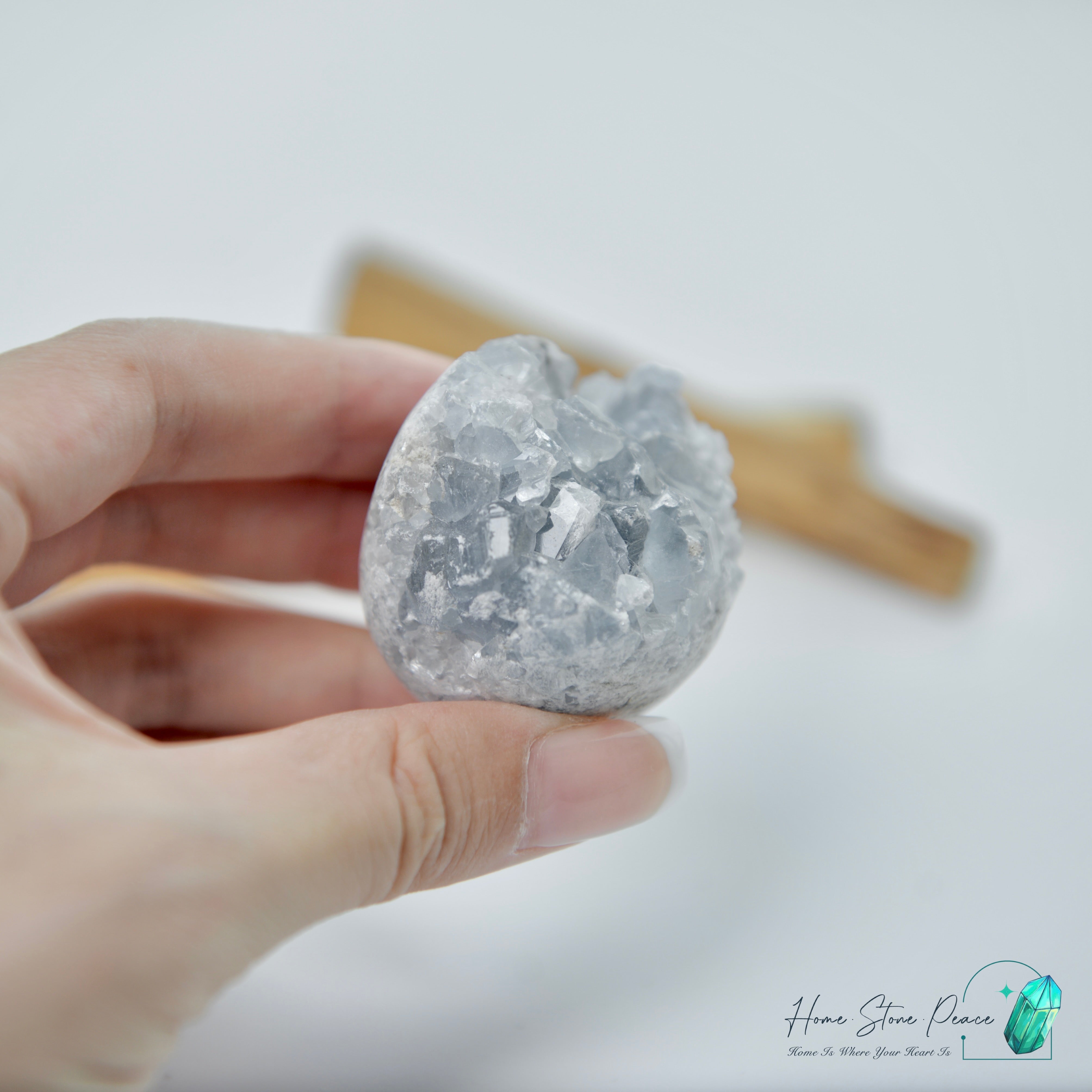 小天青石タンパク質 ベビーセレスタイトの卵