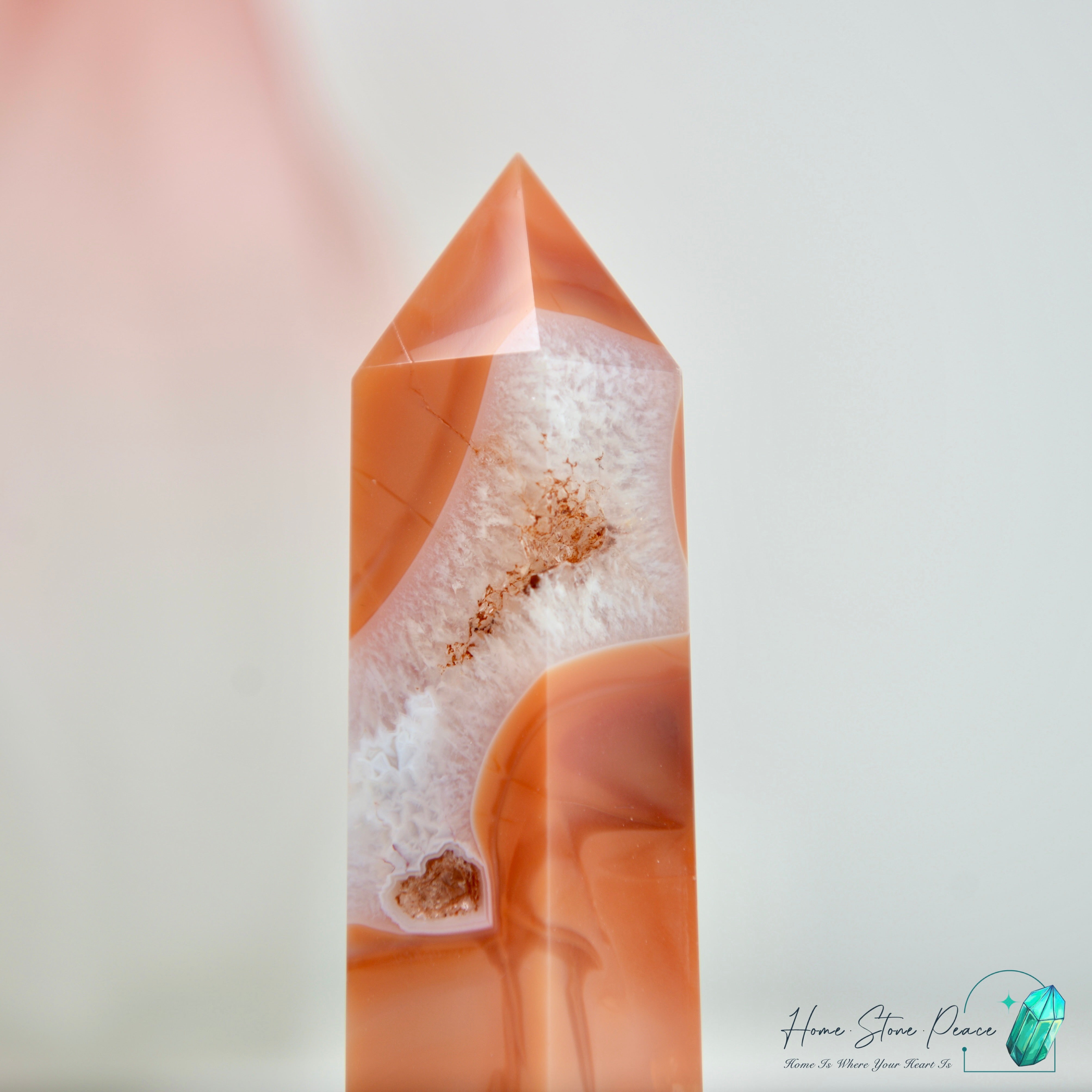 紅玉髓柱 Carnelian Tower