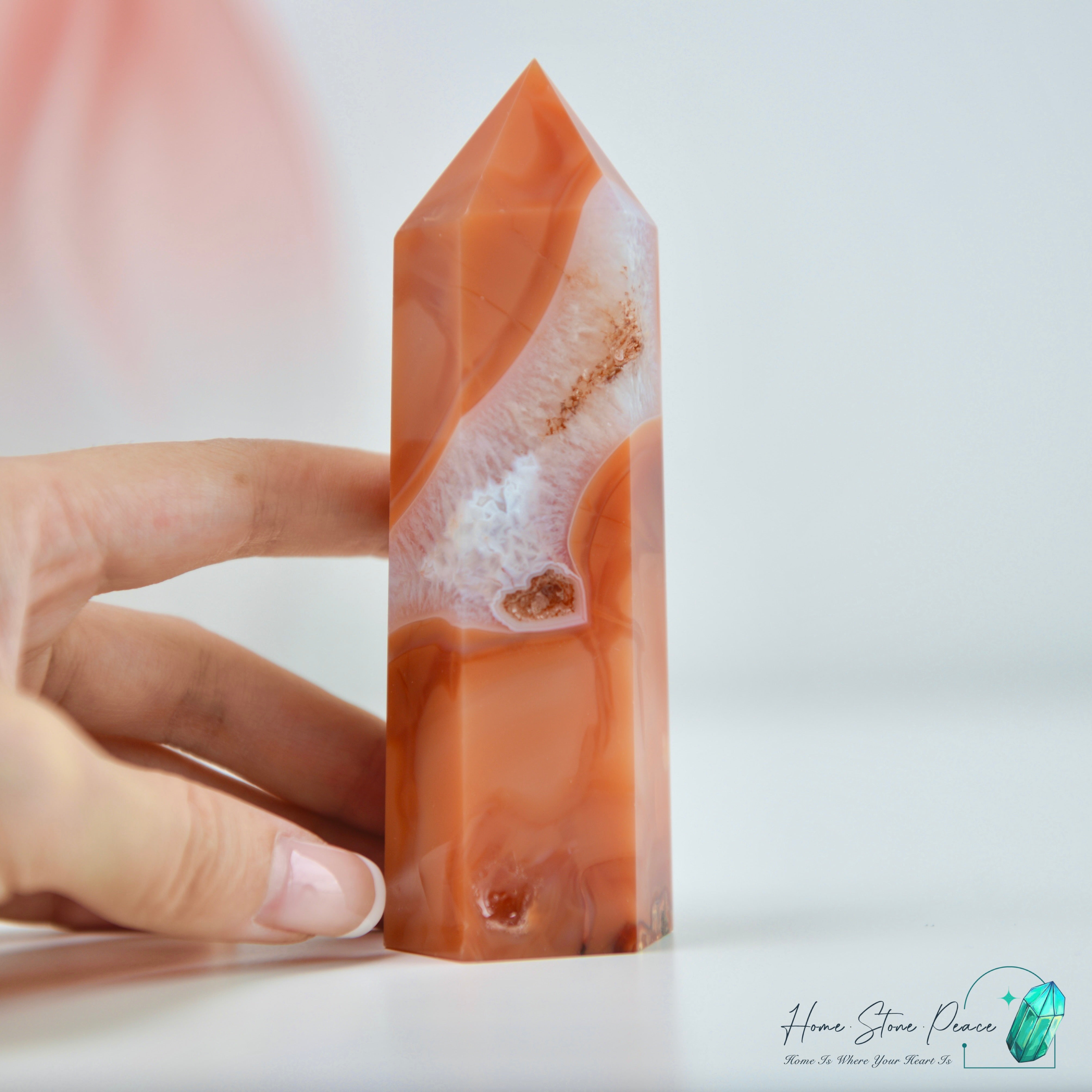 紅玉髓柱 Carnelian Tower