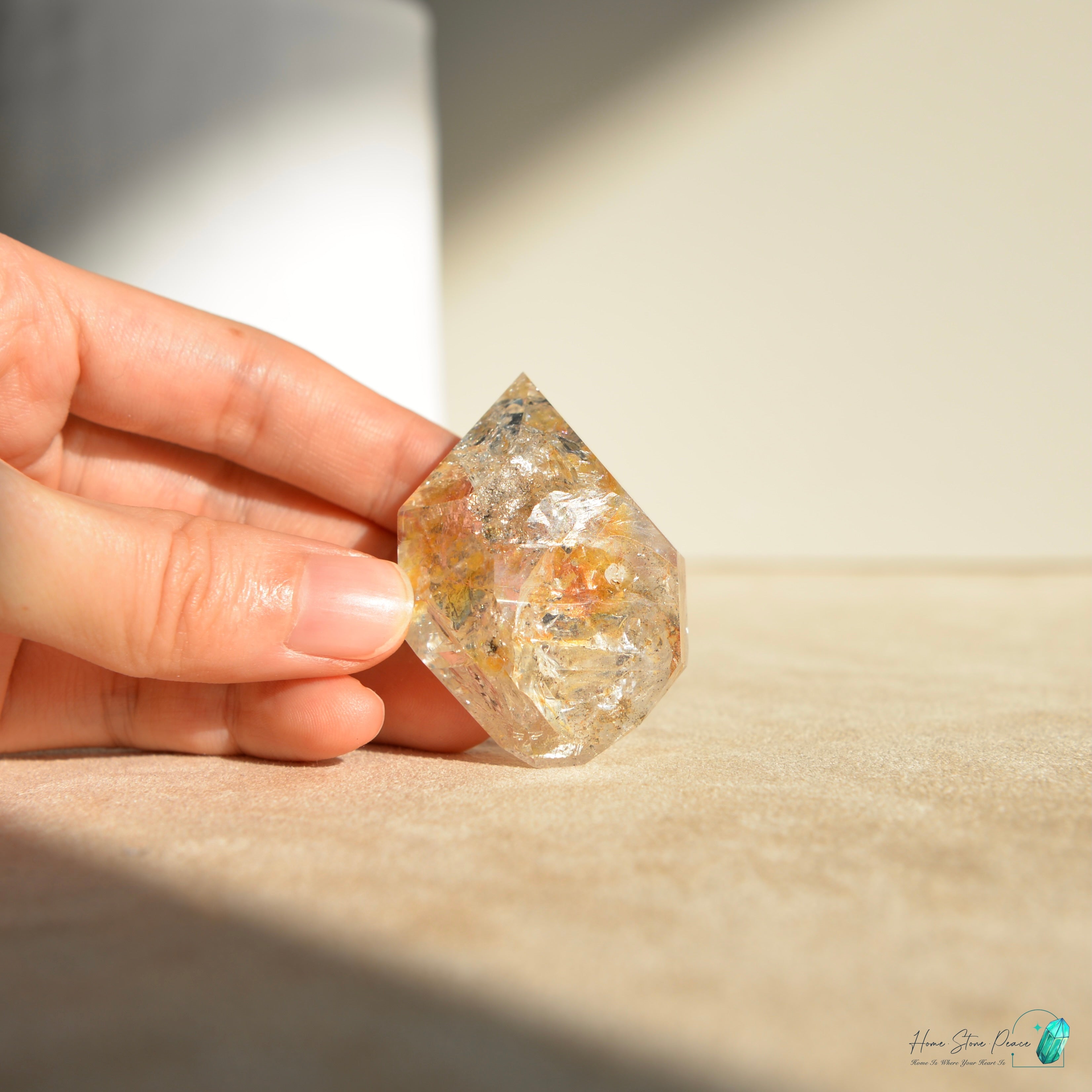 美國紐約黑金赫基蒙鑽石 New York Herkimer Diamond with Golden Healer & Hydrocarbon