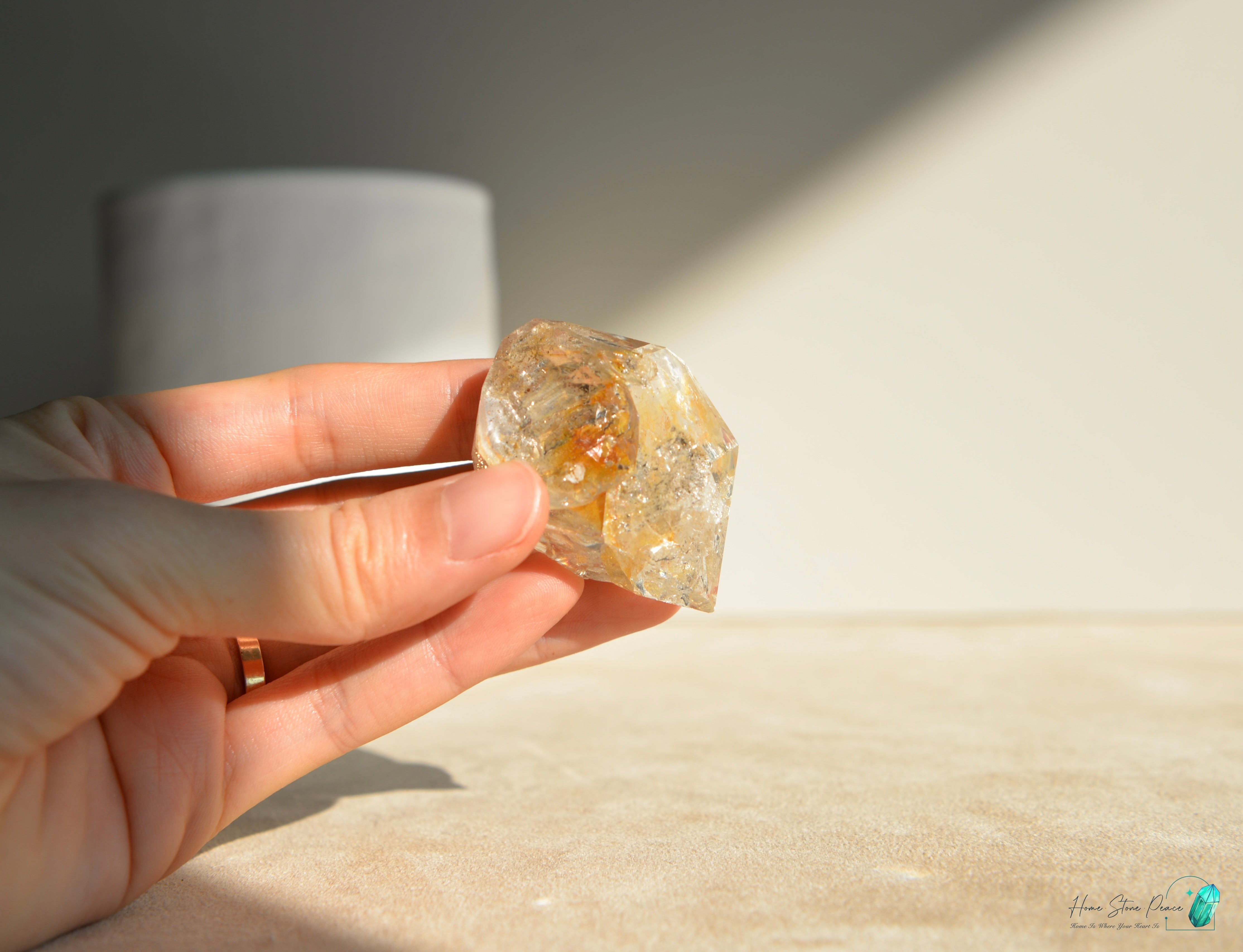 美國紐約黑金赫基蒙鑽石 New York Herkimer Diamond with Golden Healer & Hydrocarbon