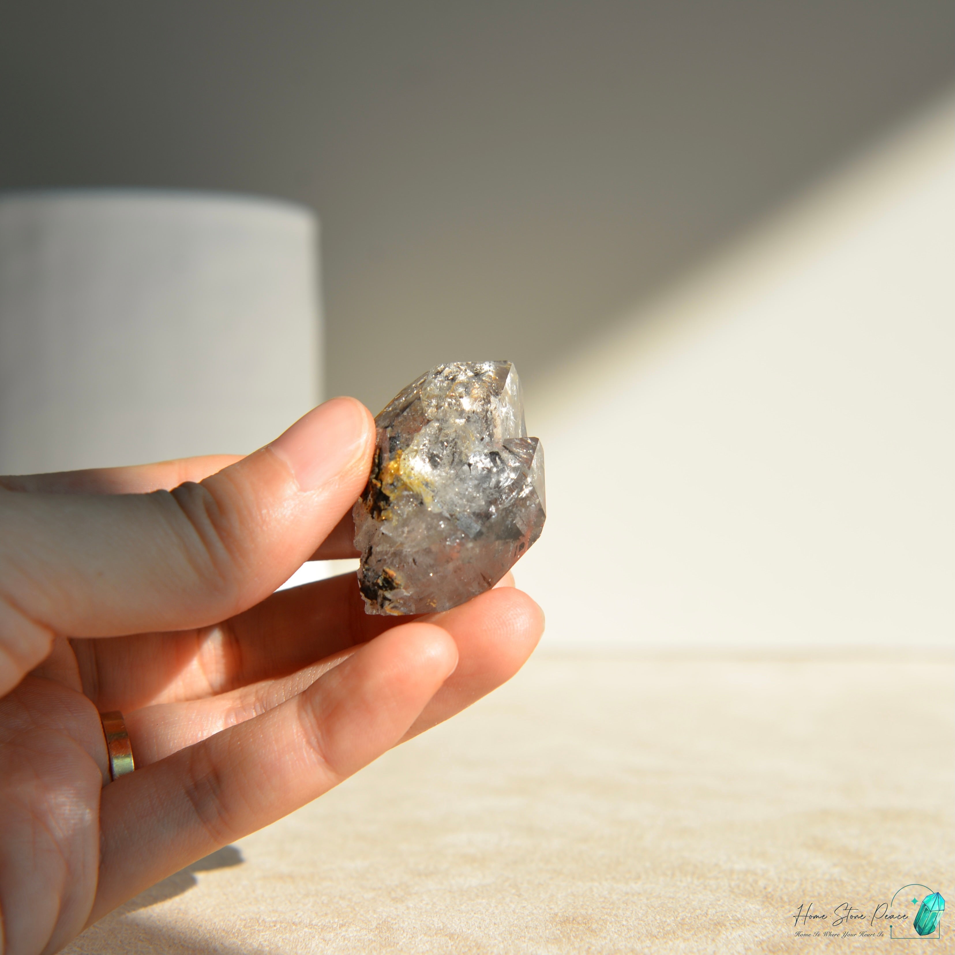 美國紐約黑金赫基蒙鑽石 New York Herkimer Diamond with Golden Healer & Hydrocarbon