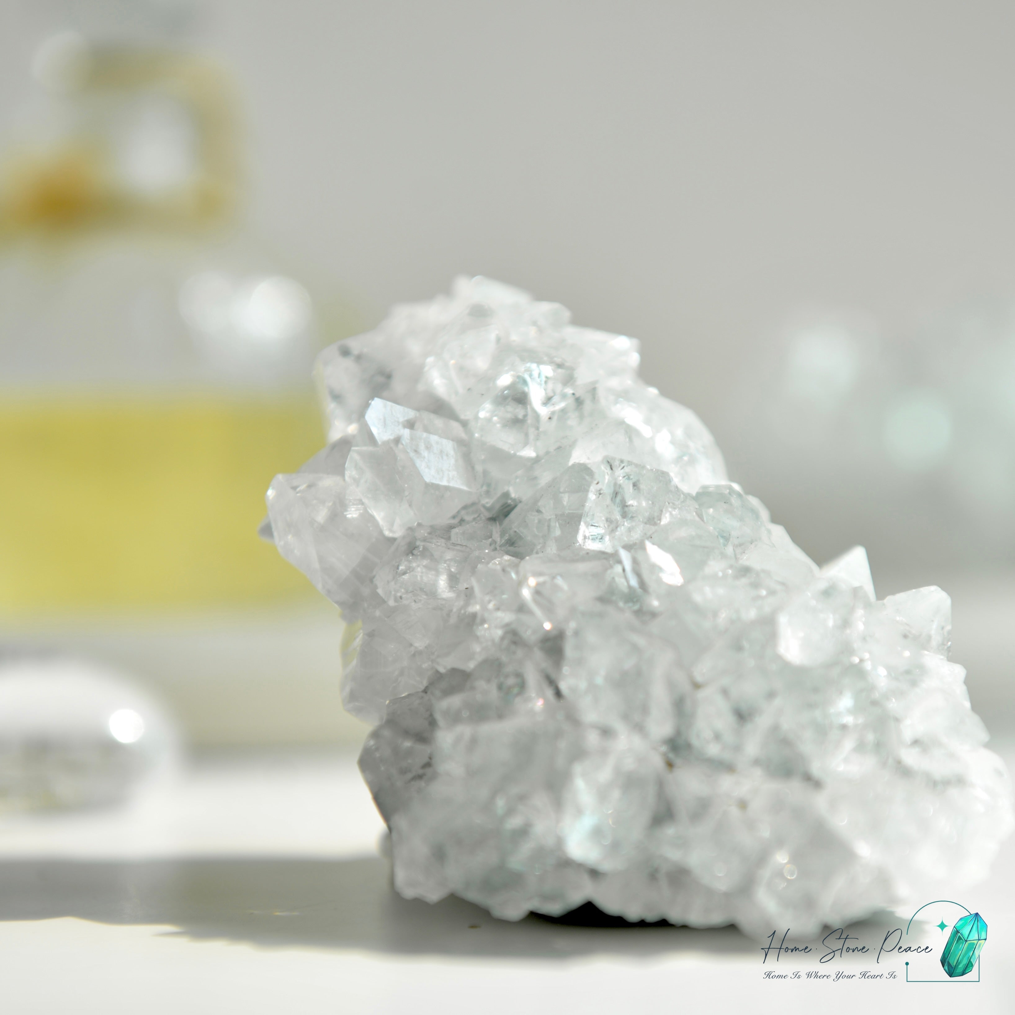 鑽石魚眼石 Diamond Apophyllite Cluster
