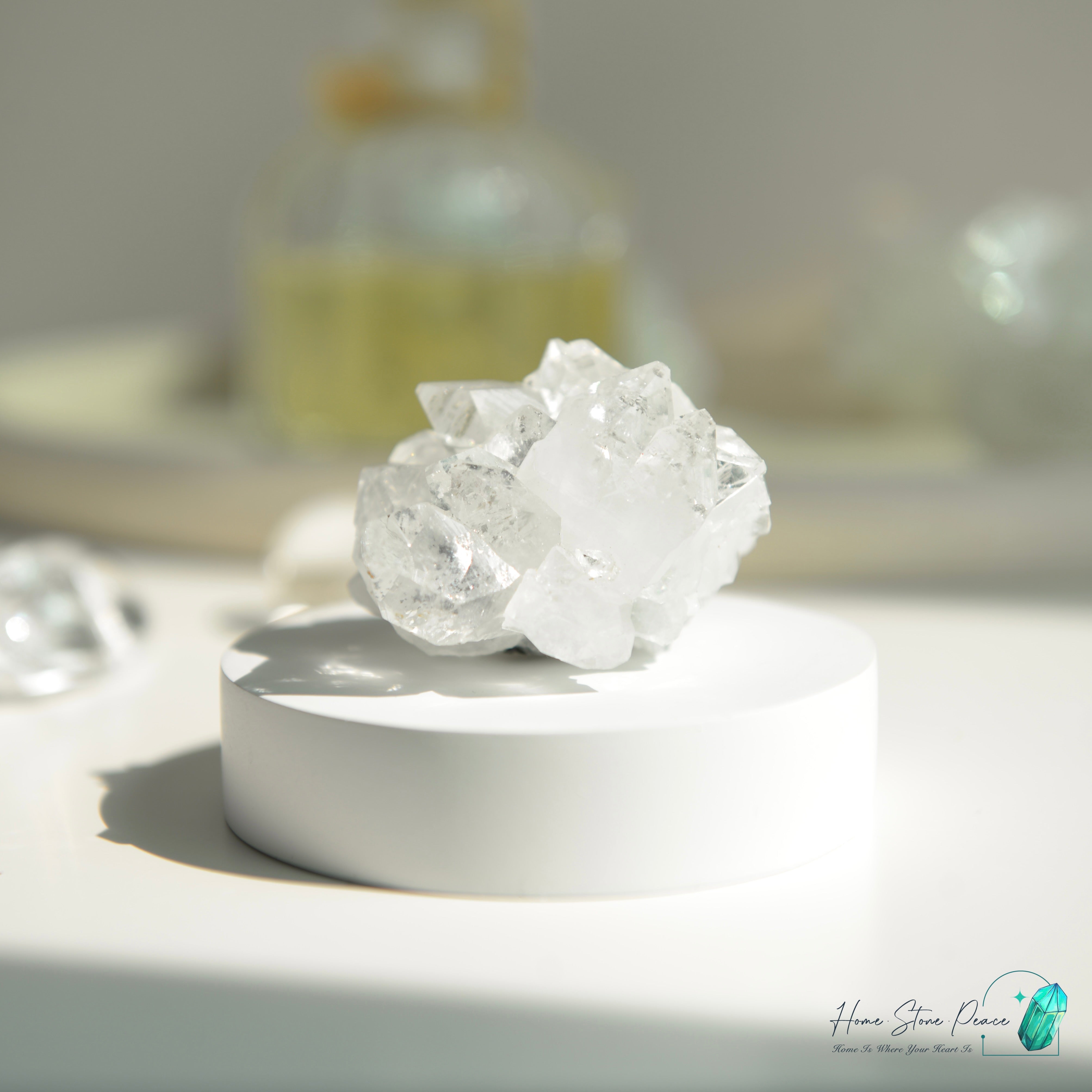 鑽石魚眼石 Diamond Apophyllite Cluster