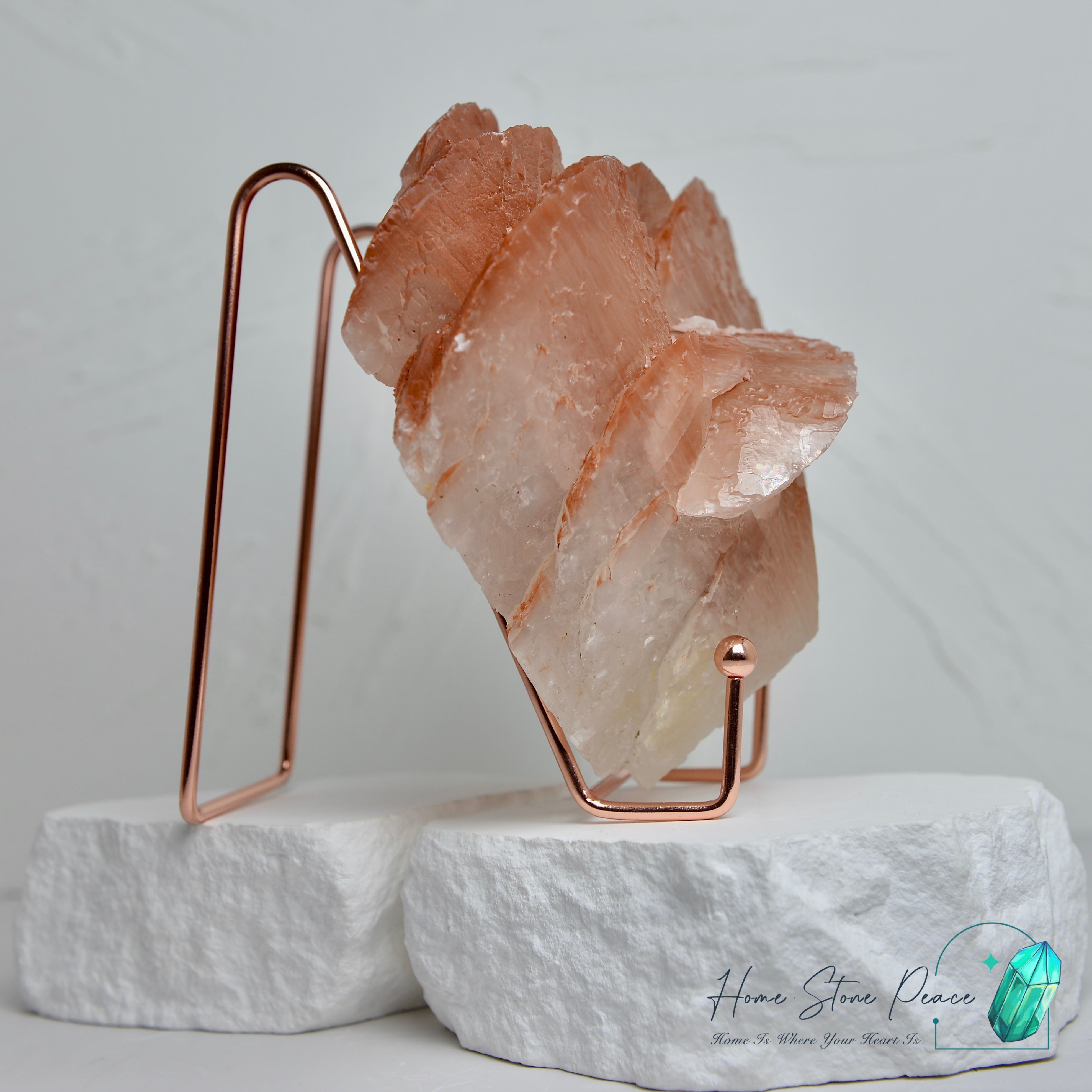 <tc>大きなバラの形の赤い方解石クラスター</tc>