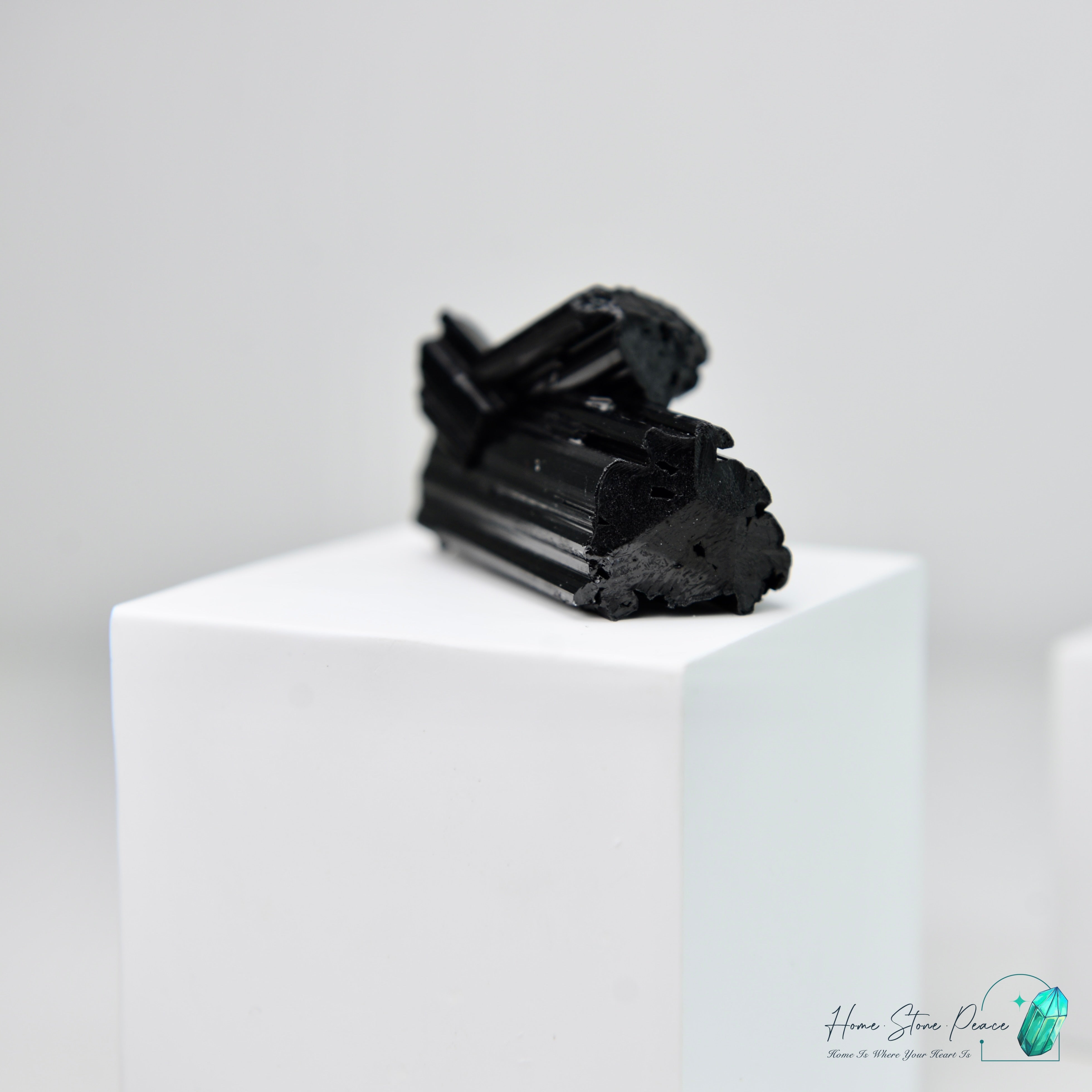 莫桑比克黑碧璽原石 Premium Mozambique Black Tourmaline