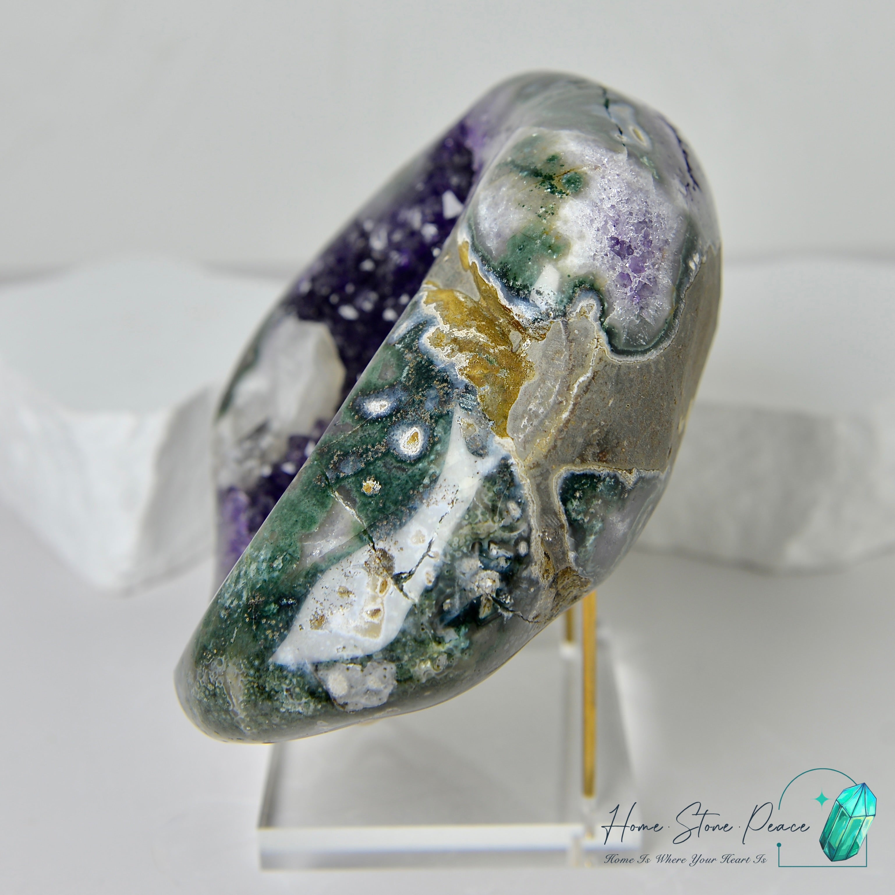 紫水晶方解石共生晶洞 Amethyst and Calcite Geode