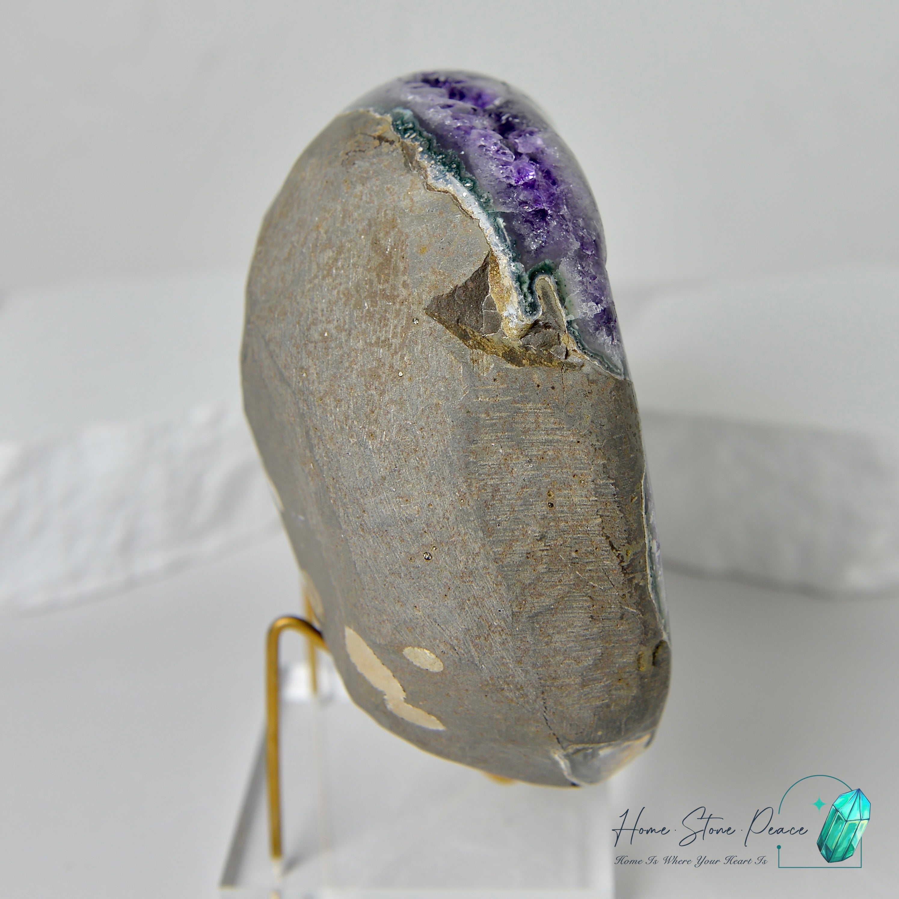 紫水晶方解石共生晶洞 Amethyst and Calcite Geode