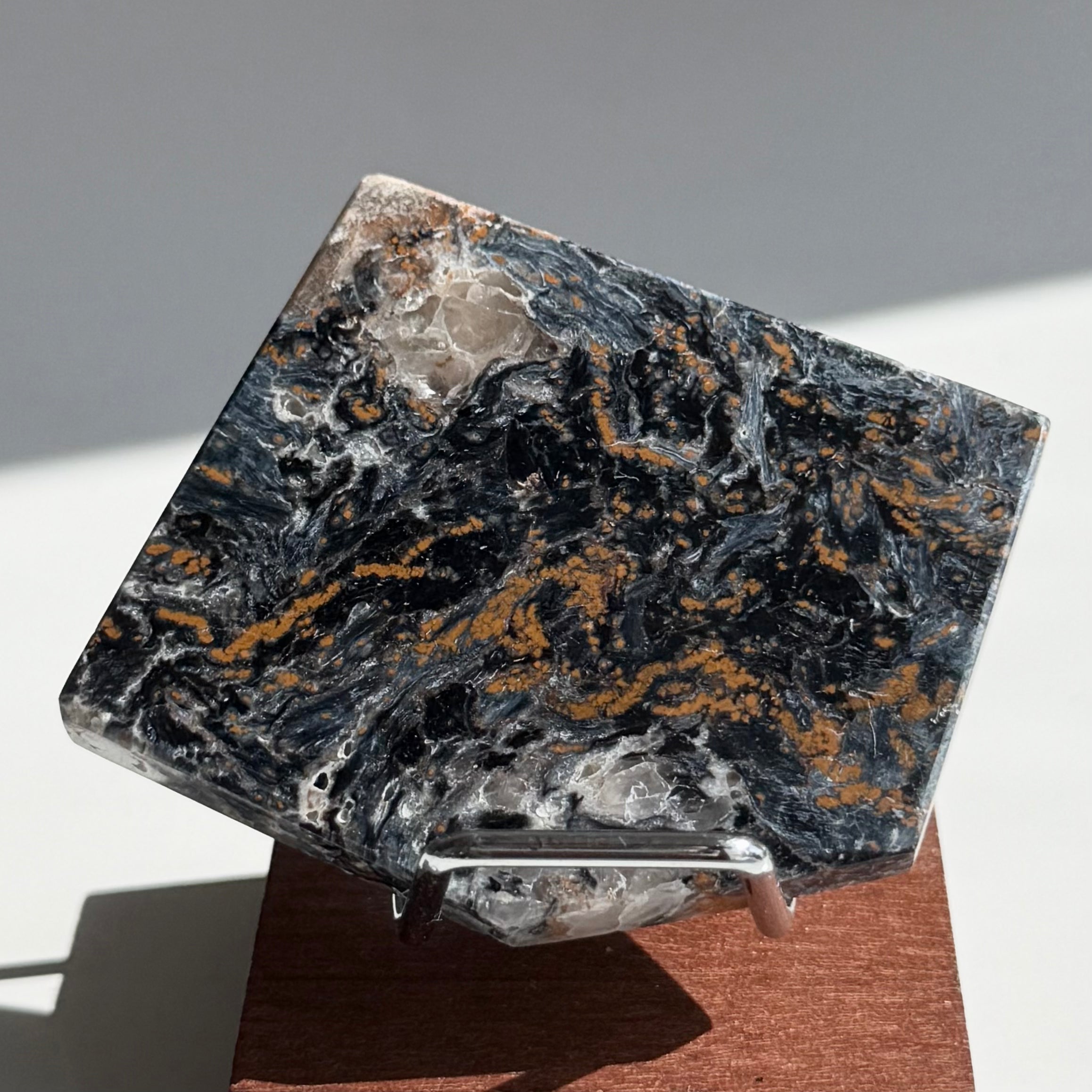 彼得石片 Pietersite