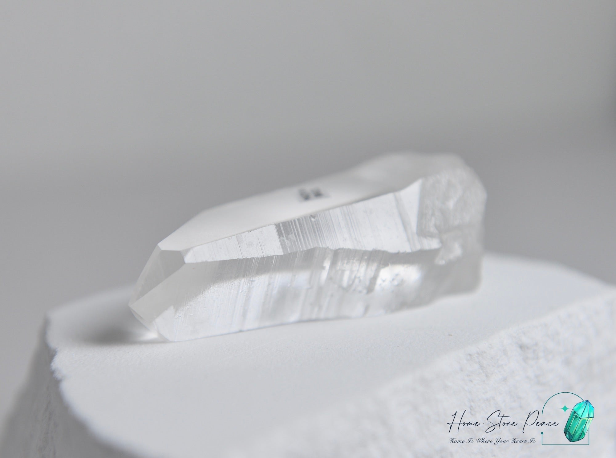 雷姆利亞水晶 Lemurian Seed Quartz